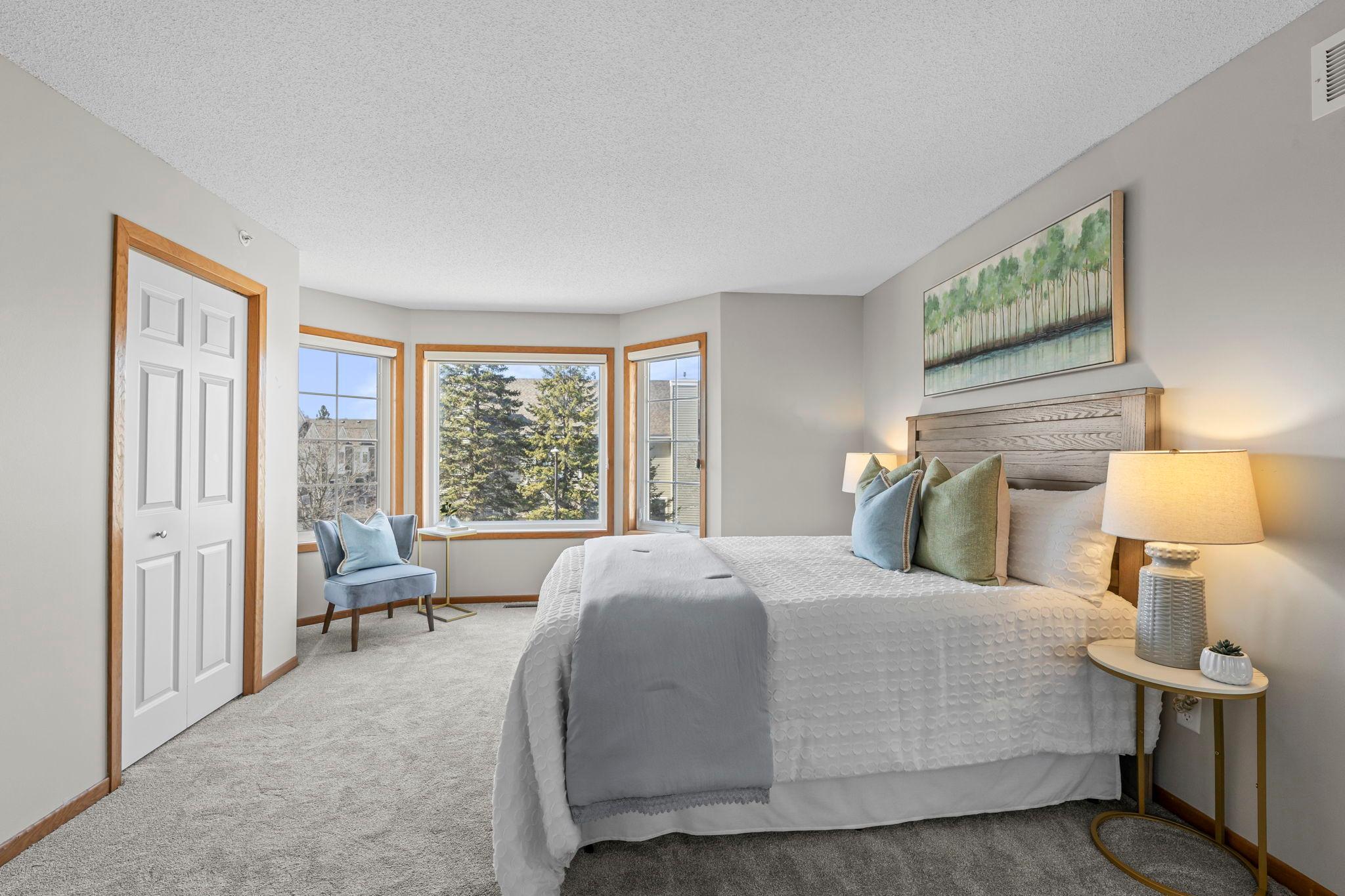 729 Fairfield Circle