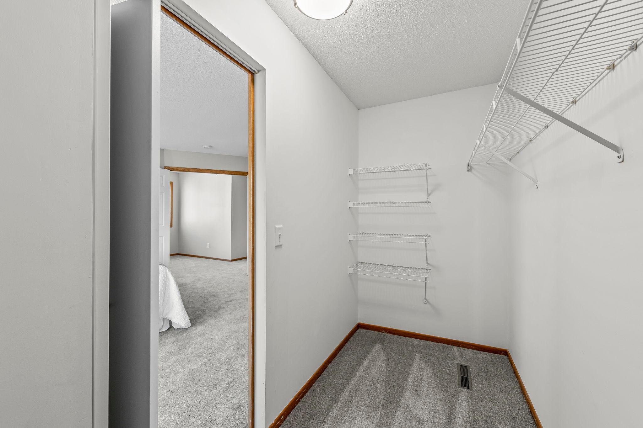 729 Fairfield Circle