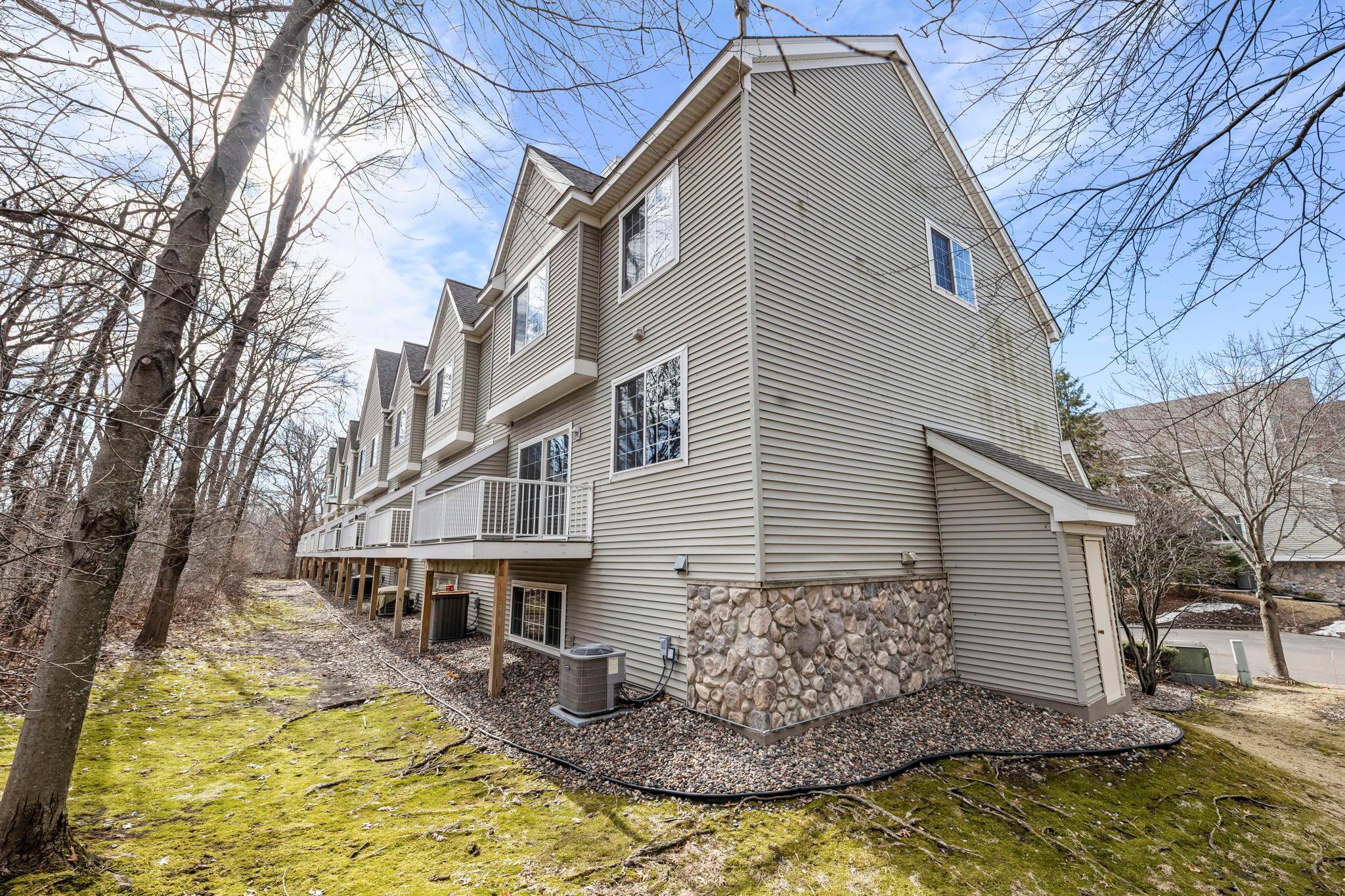 729 Fairfield Circle