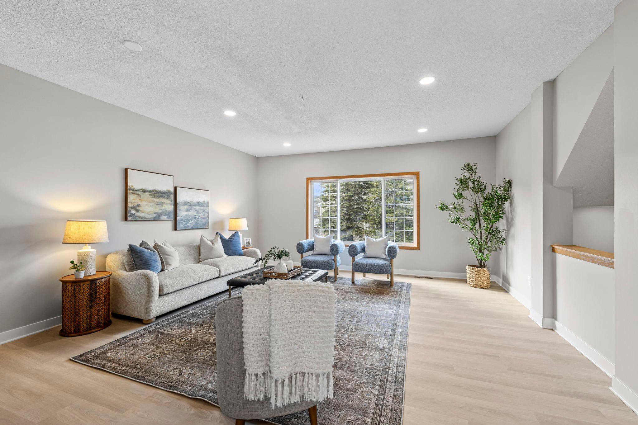 729 Fairfield Circle