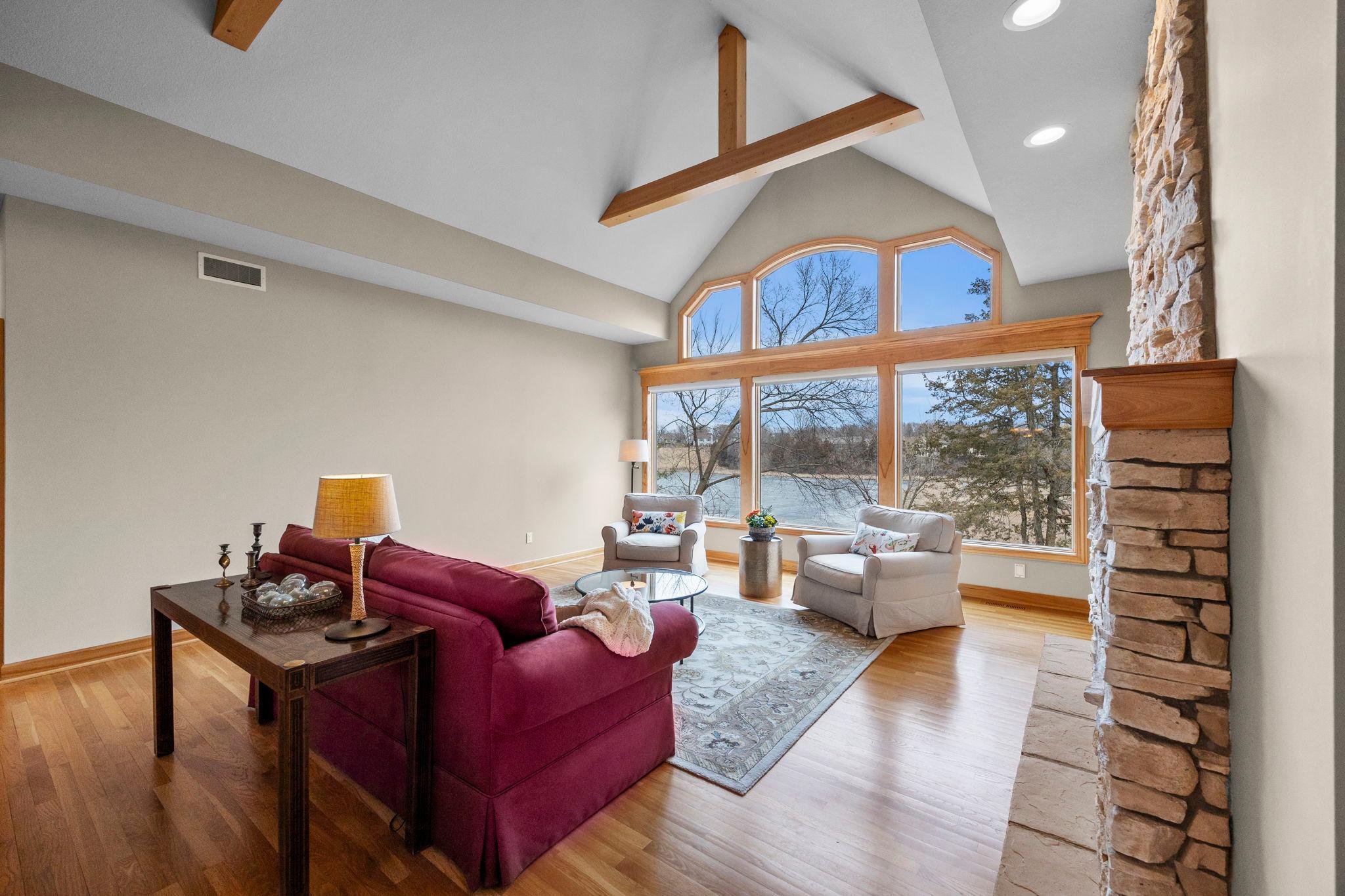 1890 Edgewater Place