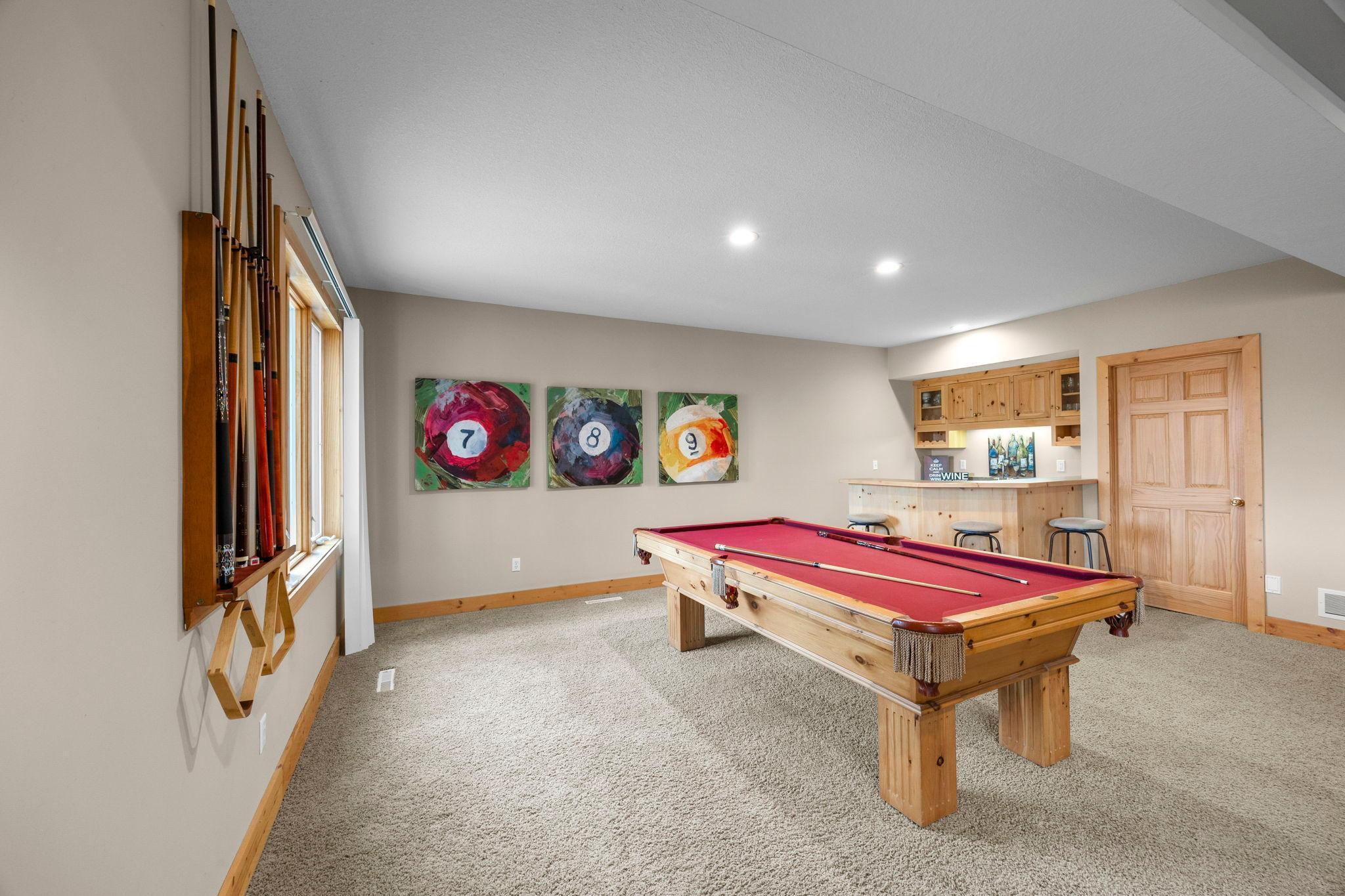 1890 Edgewater Place