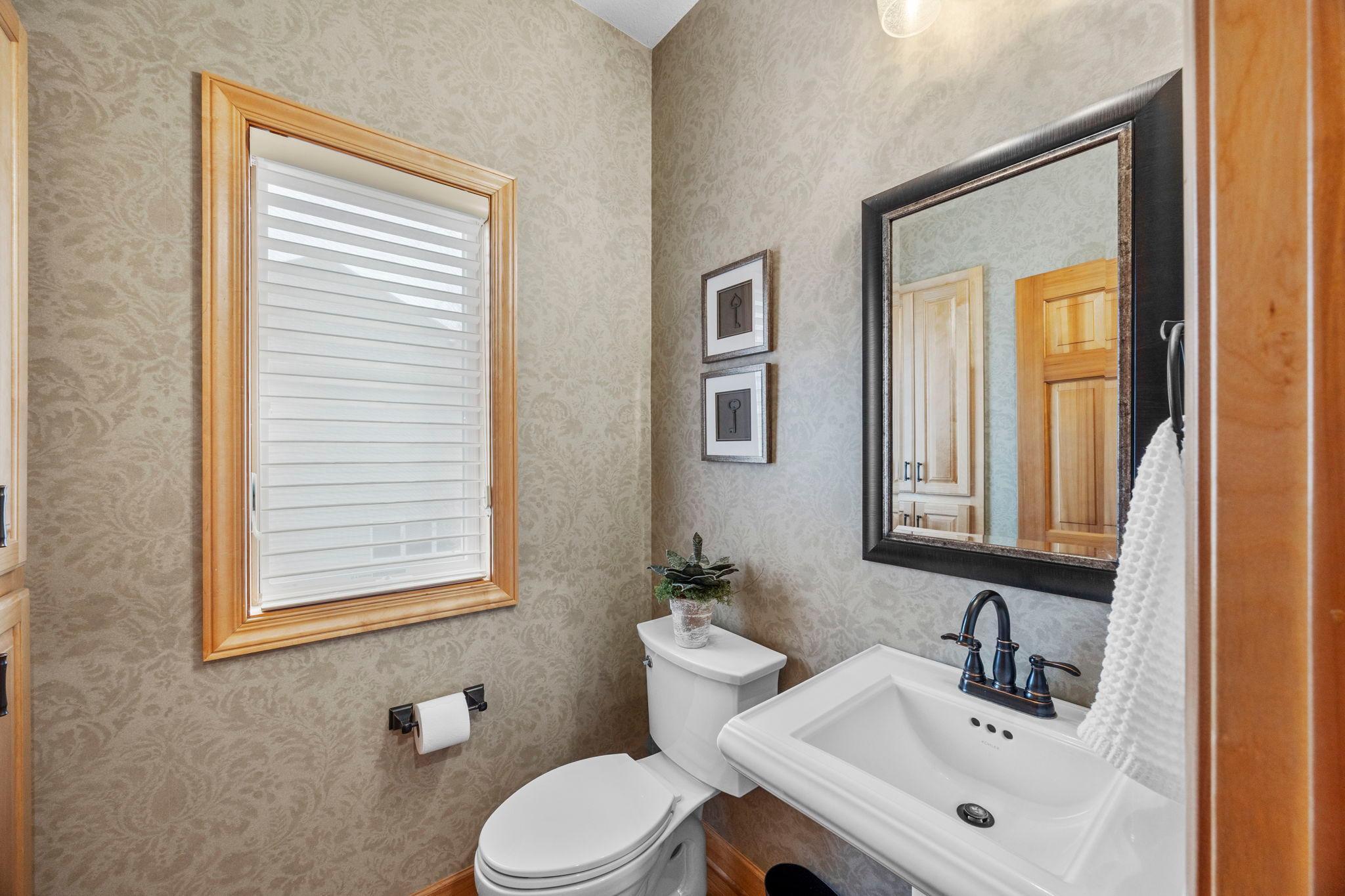 1890 Edgewater Place