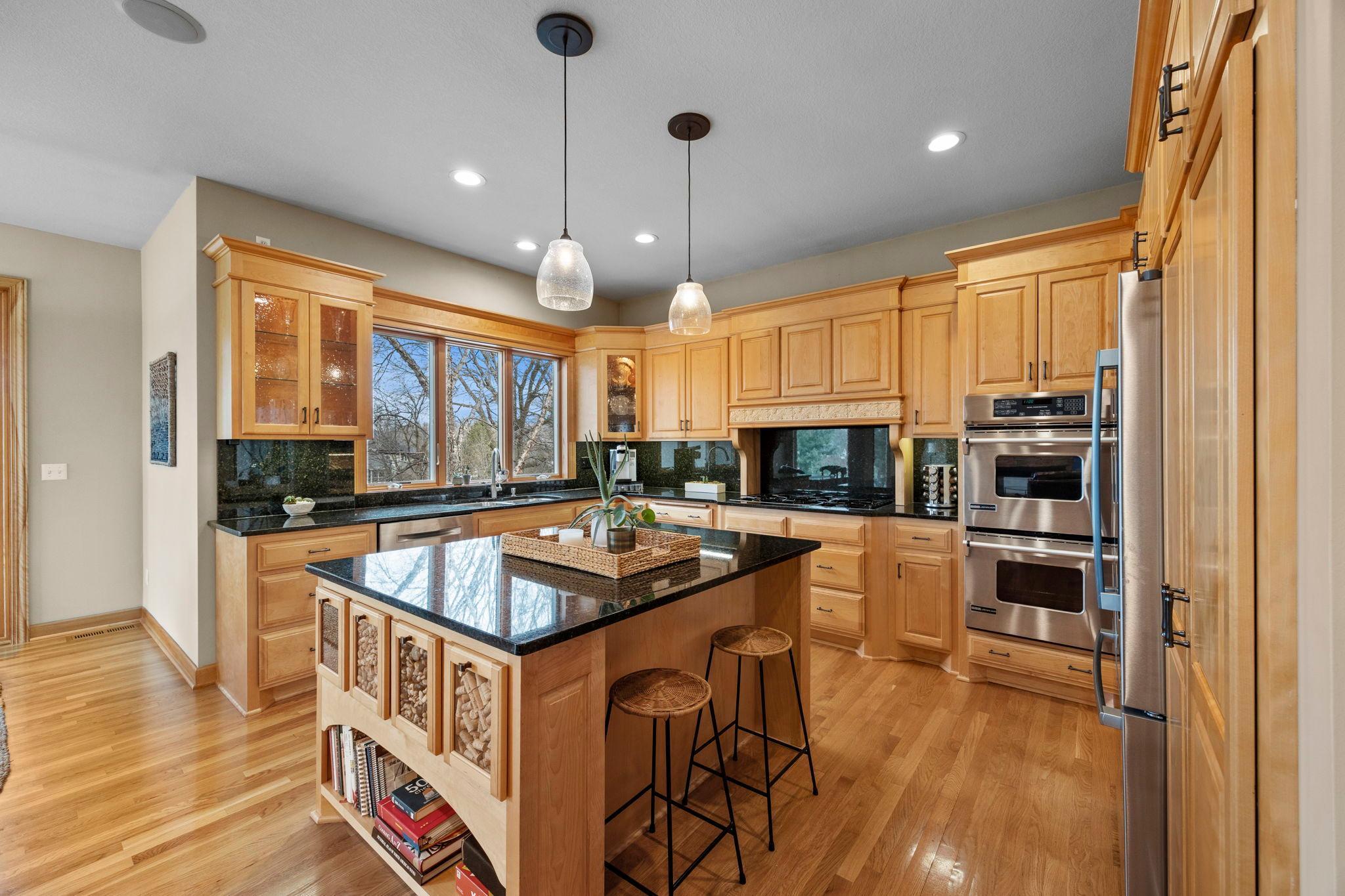 1890 Edgewater Place