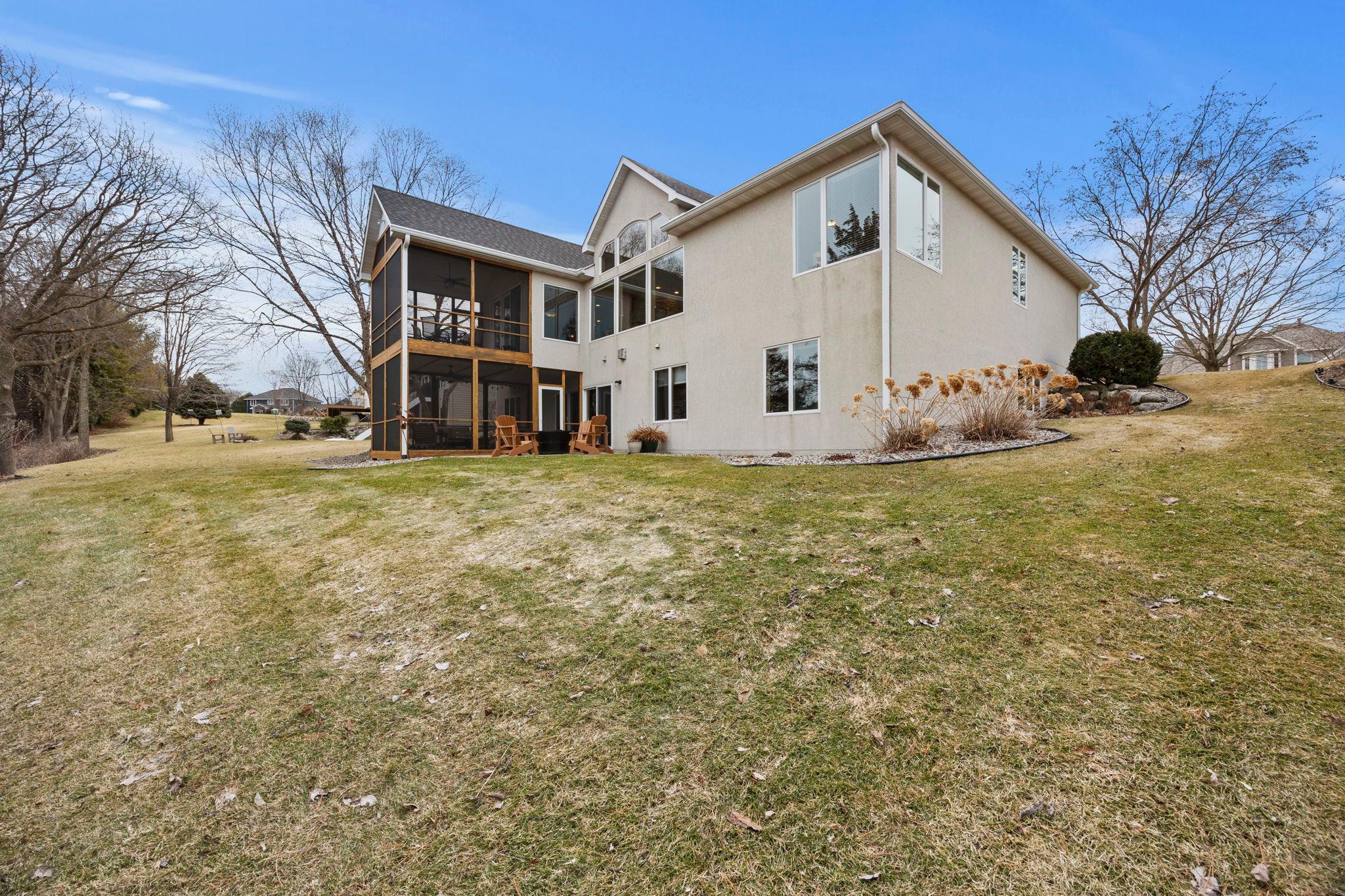 1890 Edgewater Place