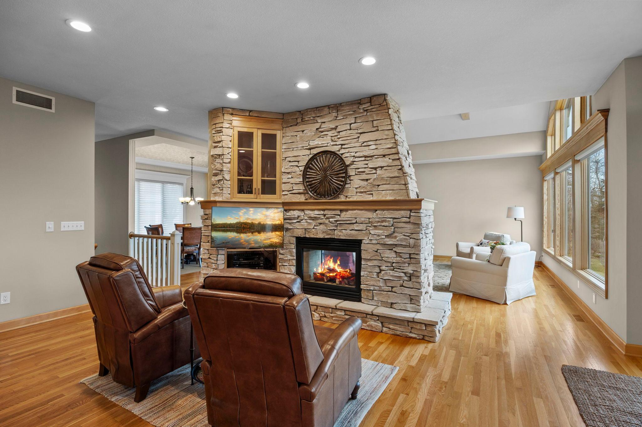 1890 Edgewater Place