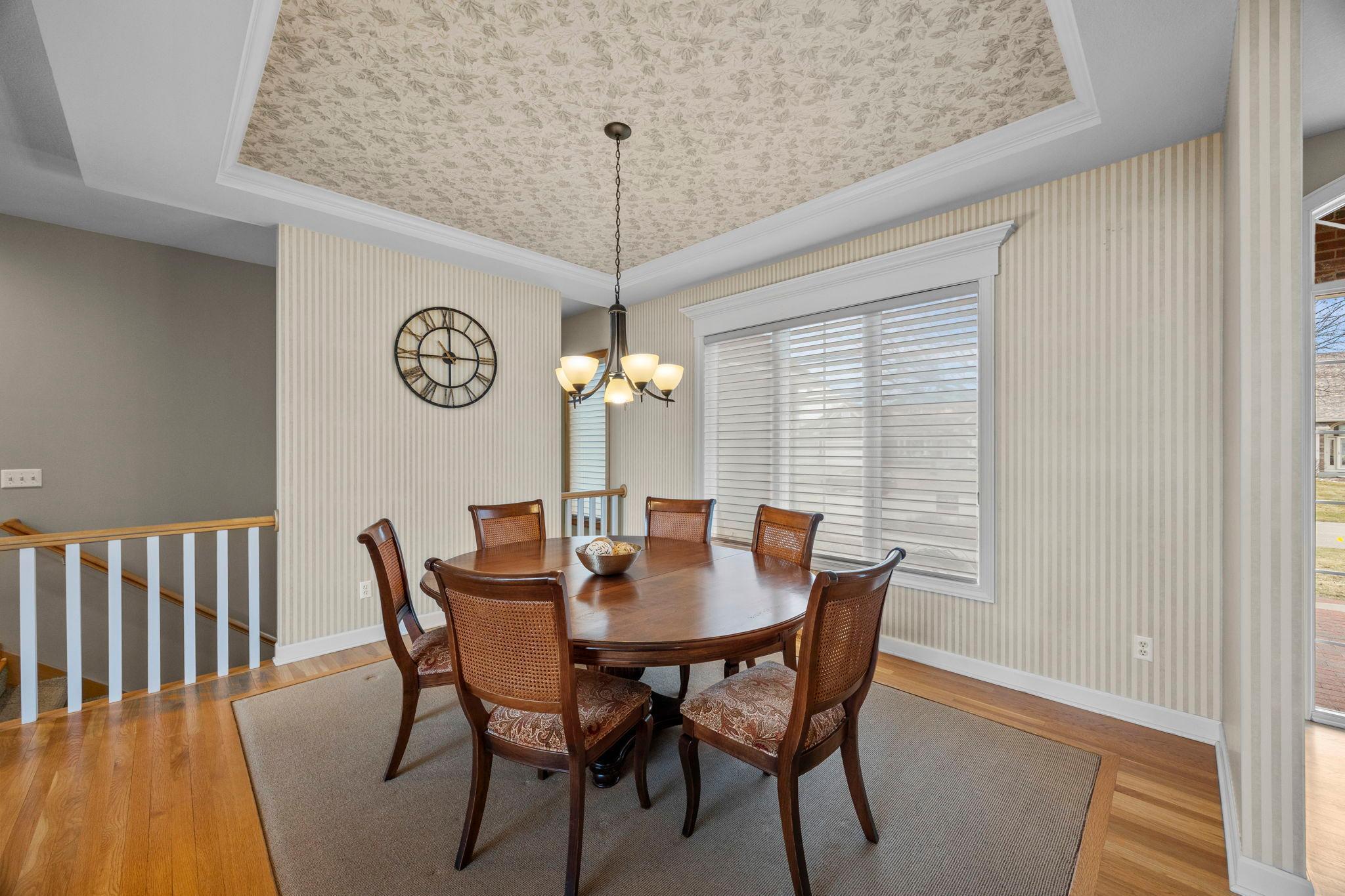 1890 Edgewater Place