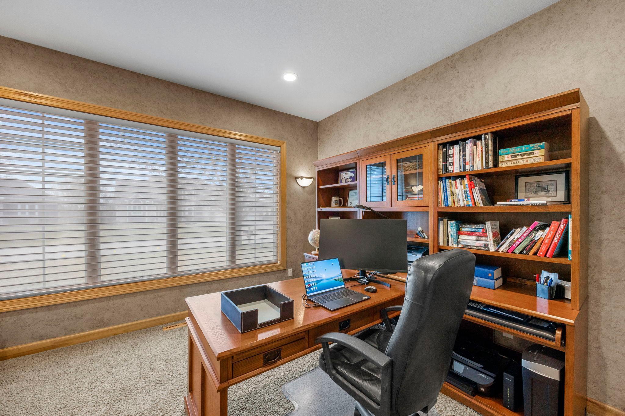 1890 Edgewater Place