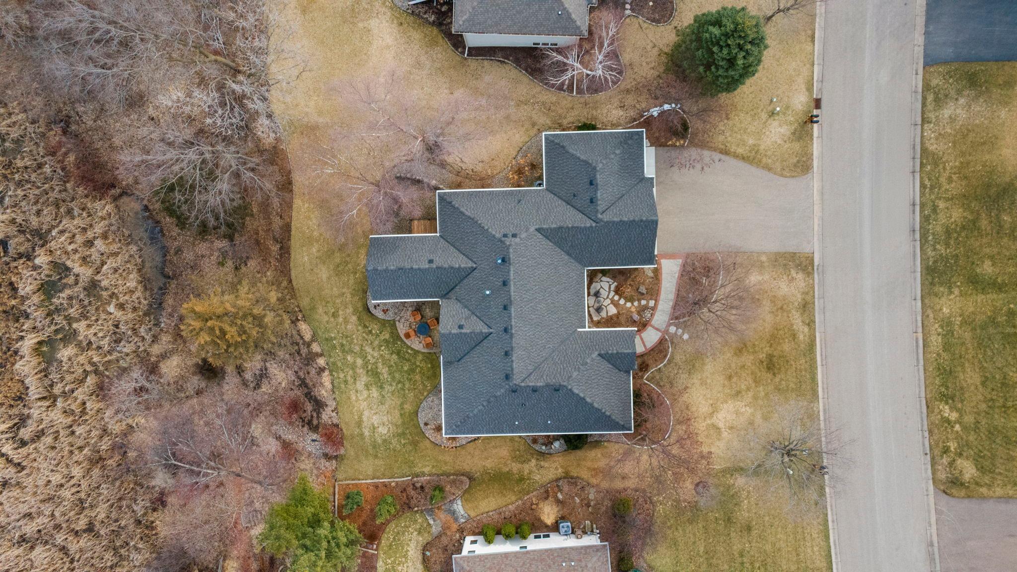 1890 Edgewater Place