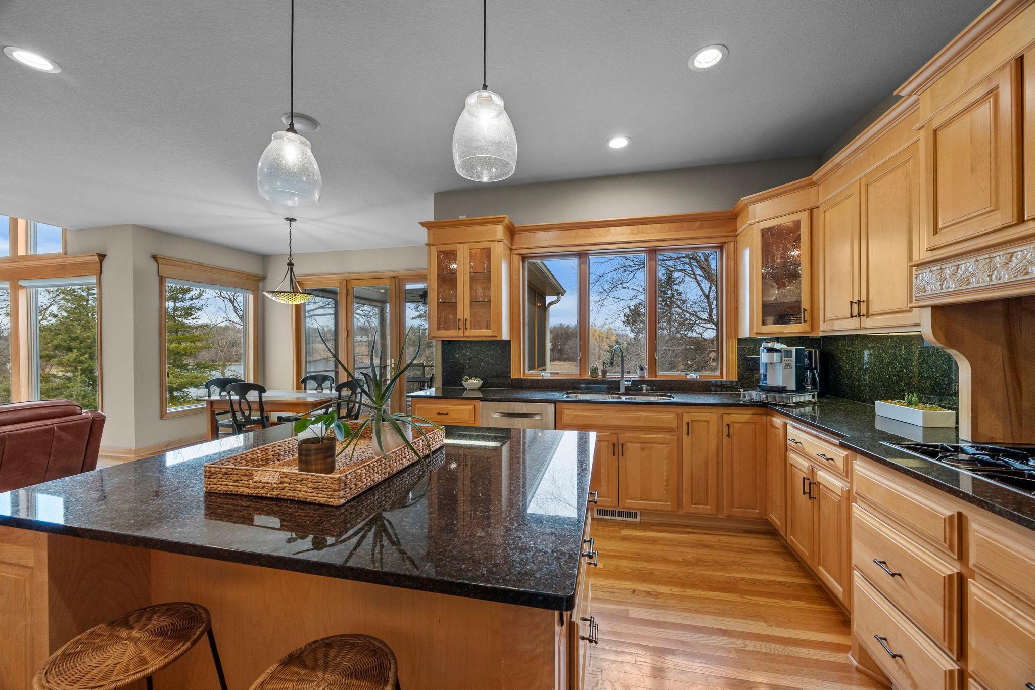 1890 Edgewater Place