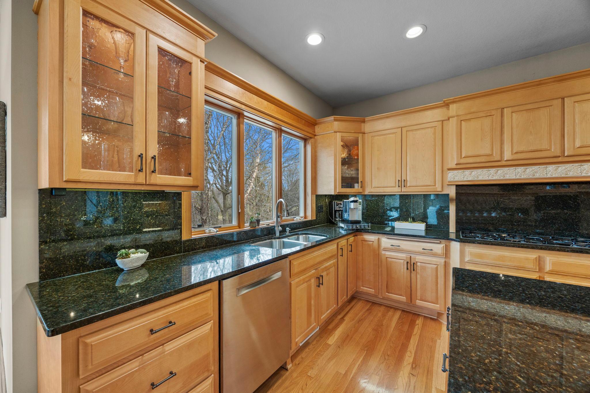 1890 Edgewater Place