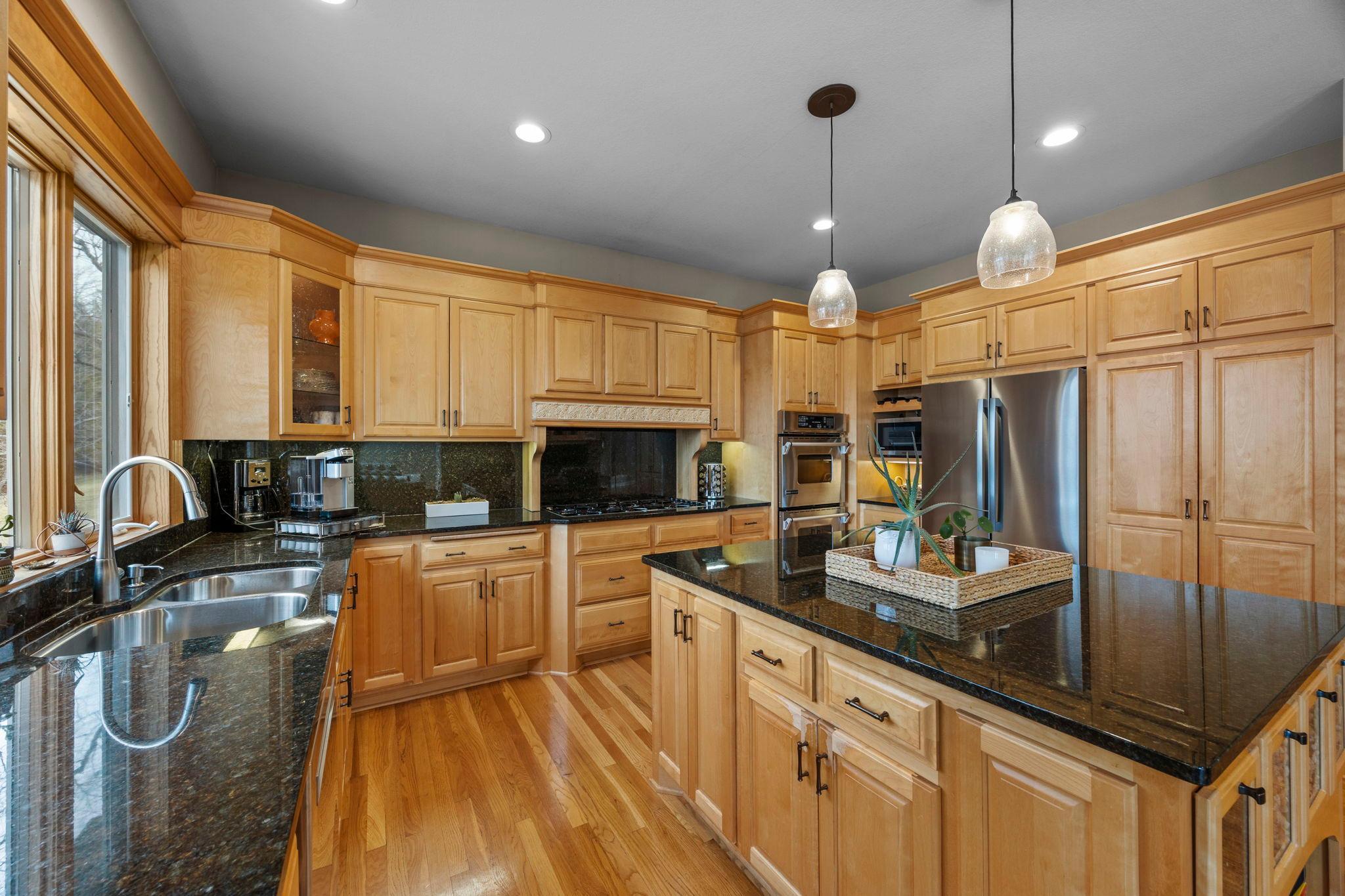 1890 Edgewater Place