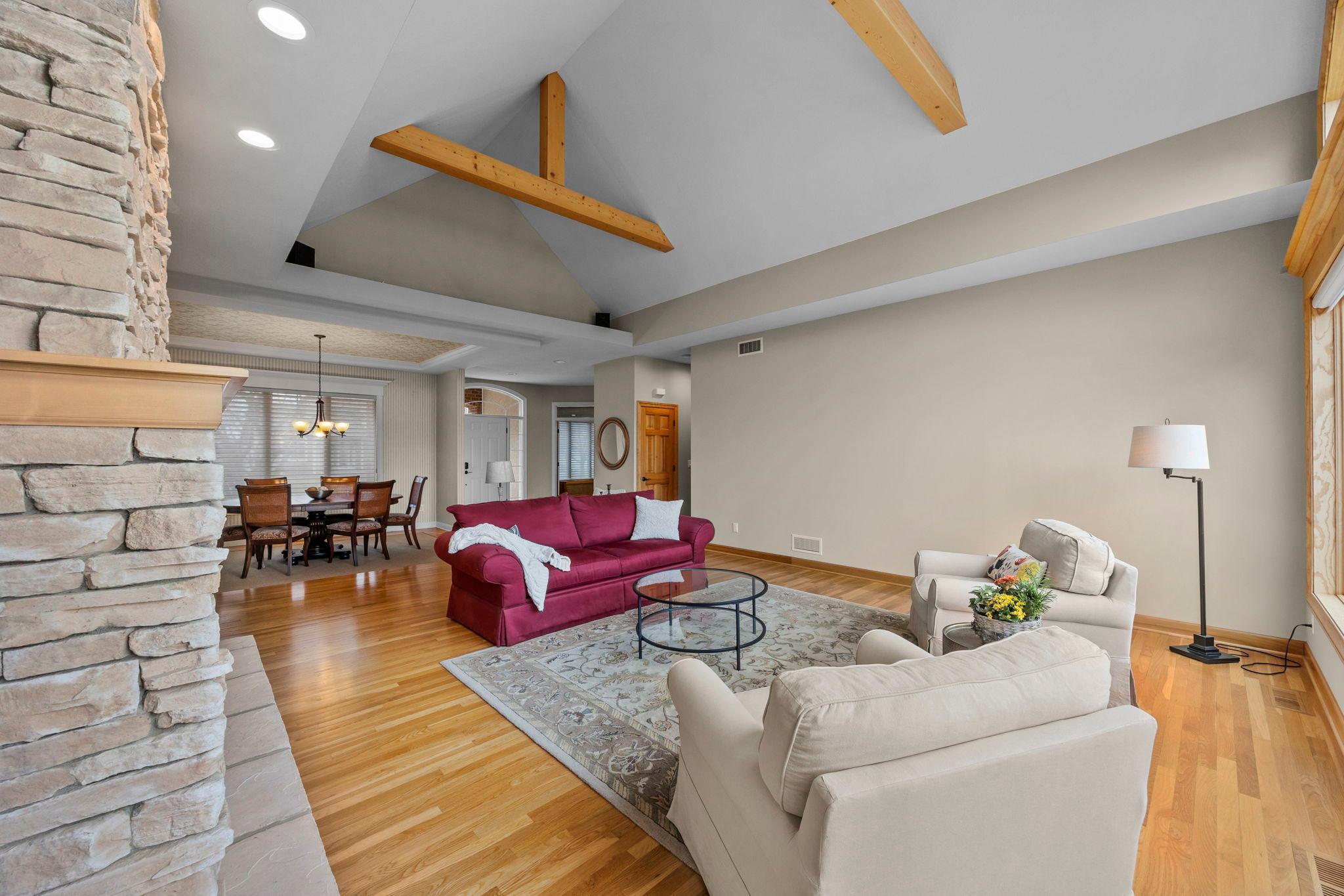 1890 Edgewater Place