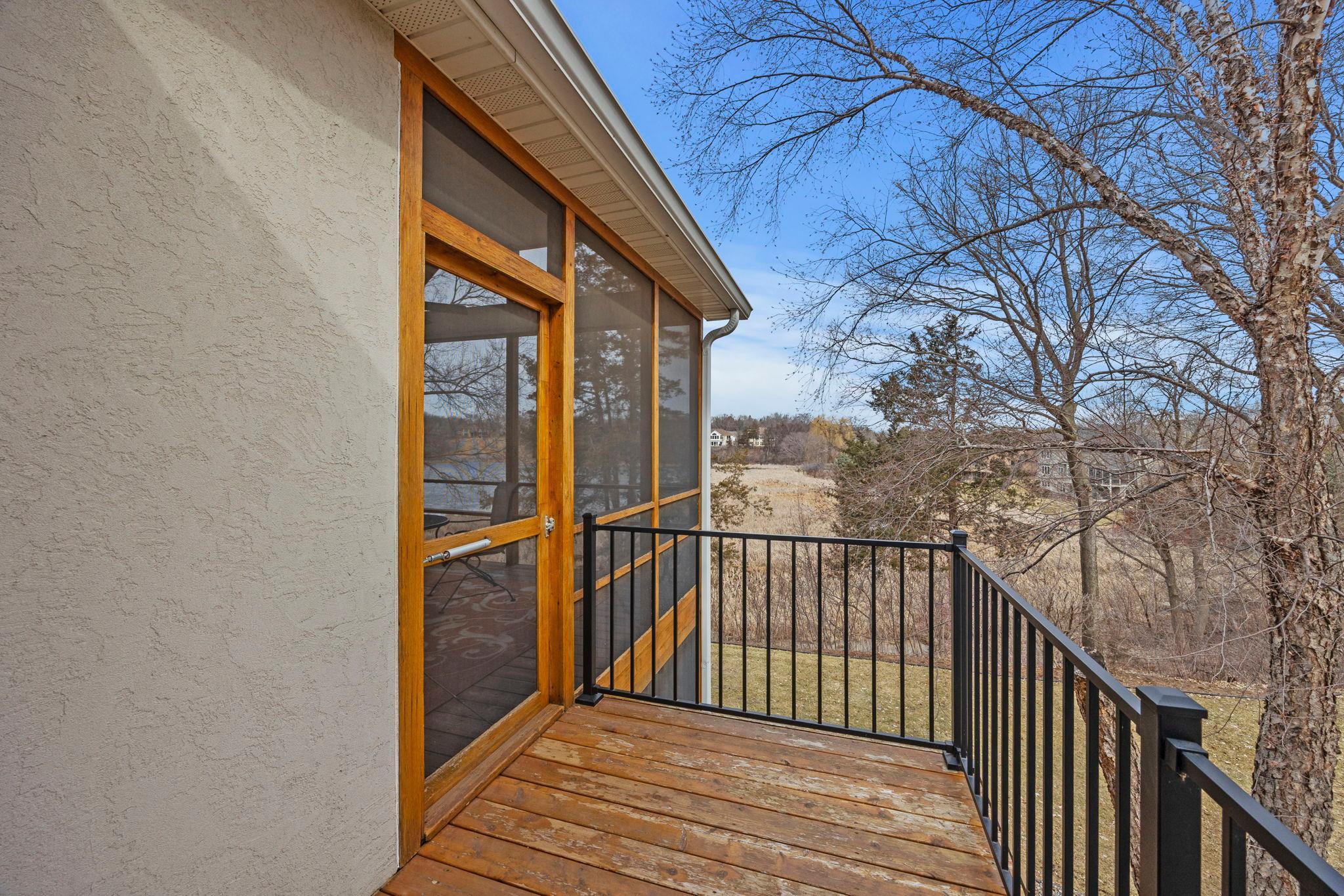 1890 Edgewater Place