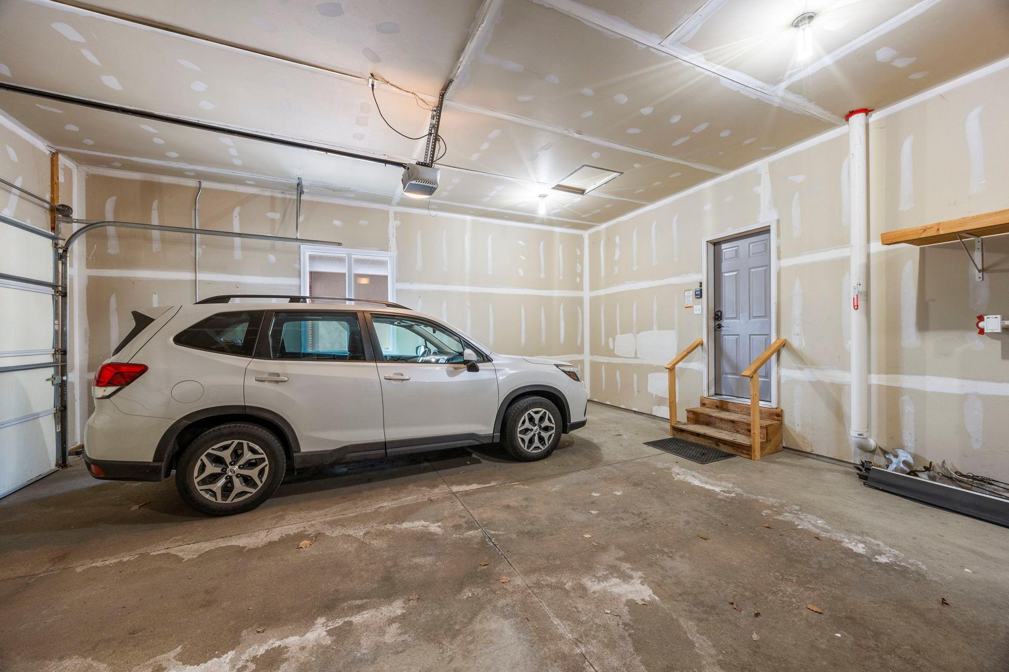 1890 Edgewater Place