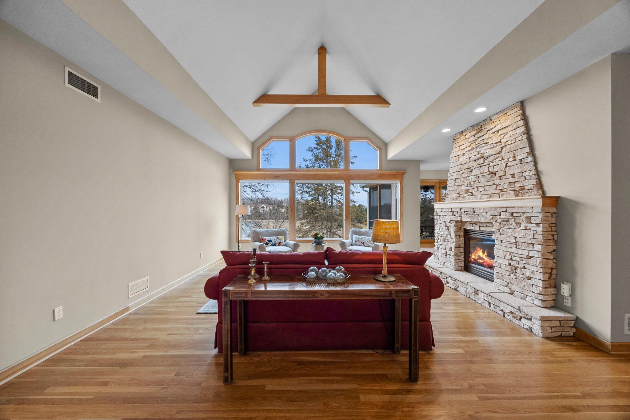 1890 Edgewater Place