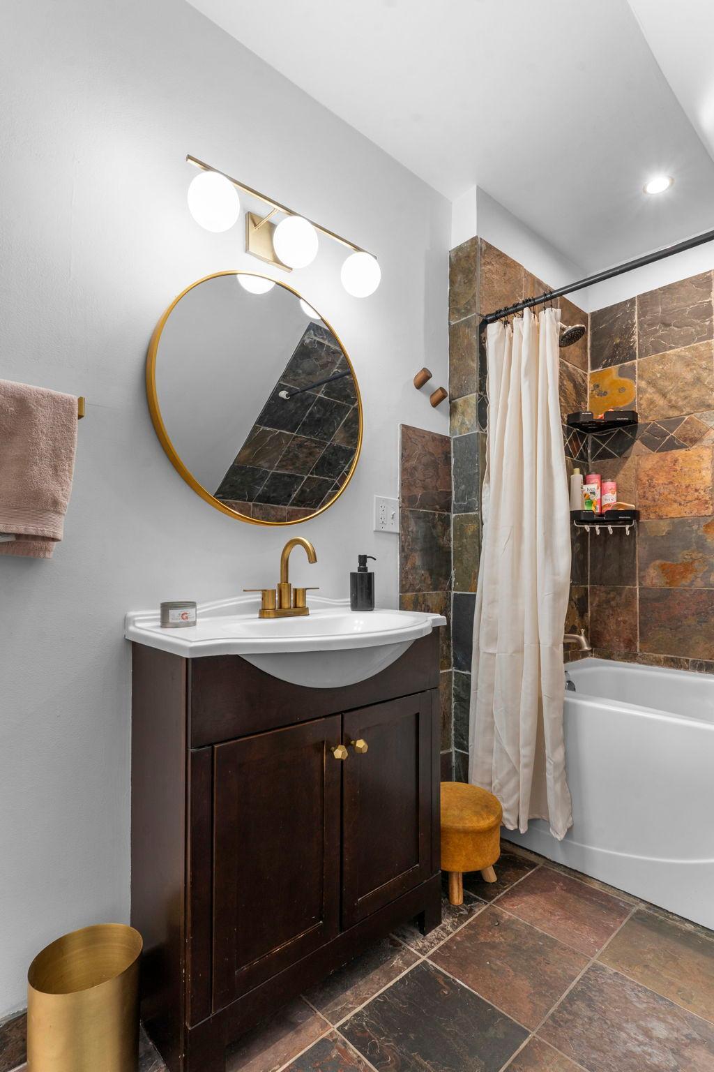 2951 Taylor Street NE