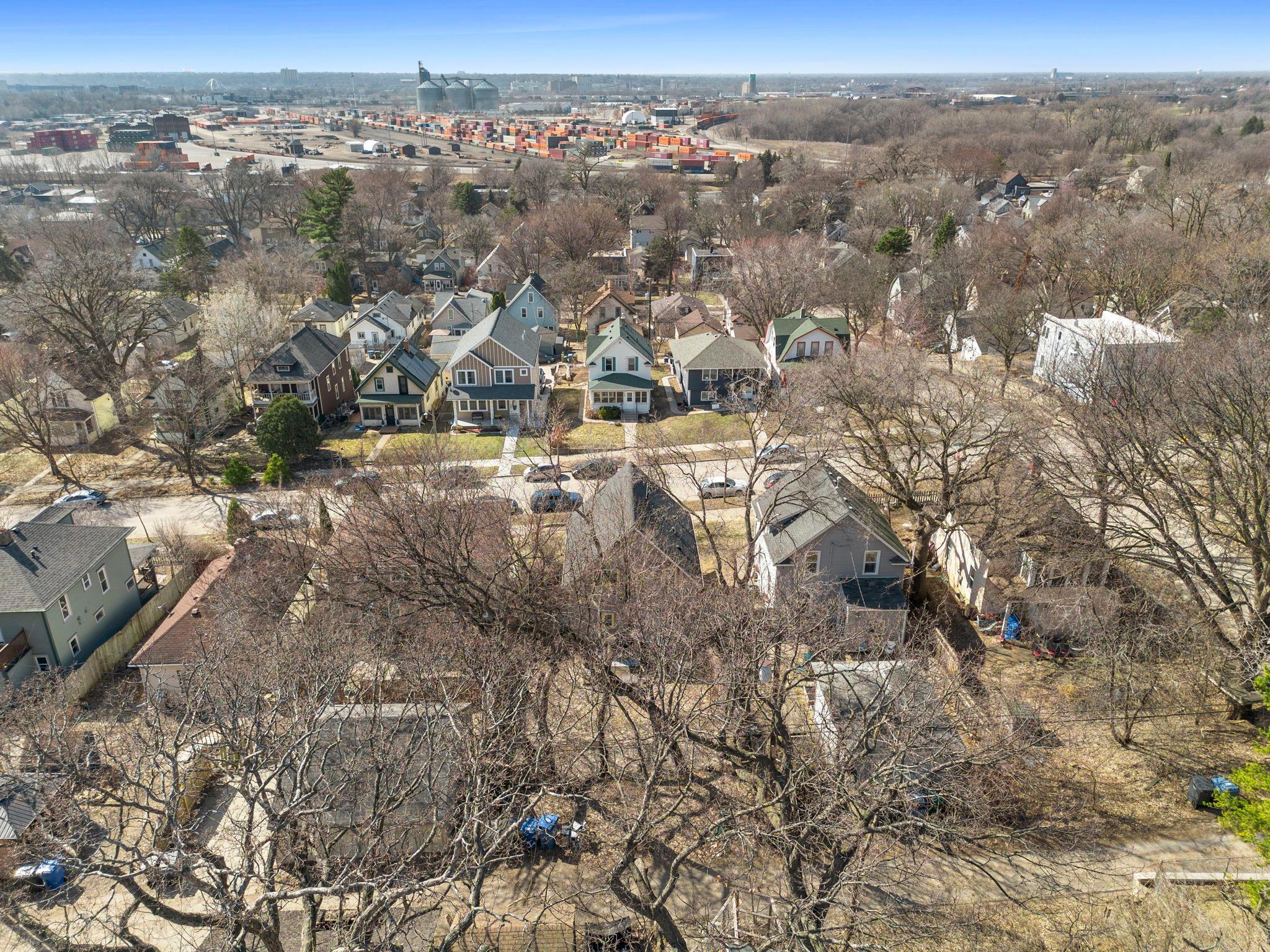 2951 Taylor Street NE