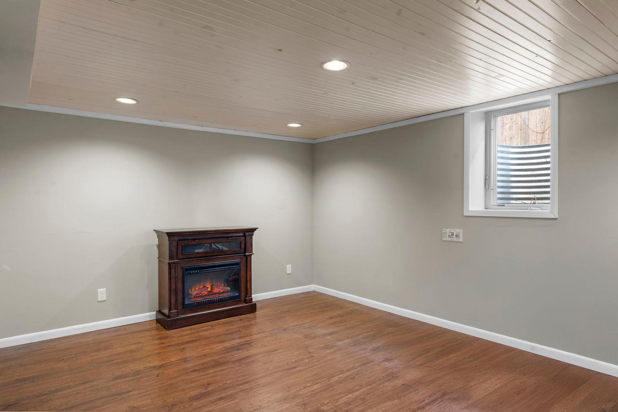 2951 Taylor Street NE