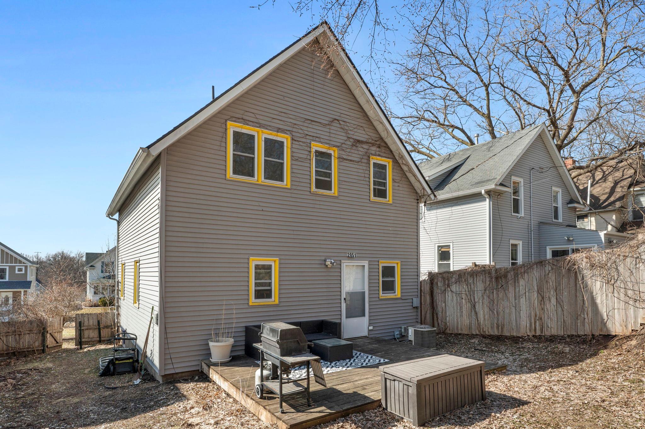 2951 Taylor Street NE