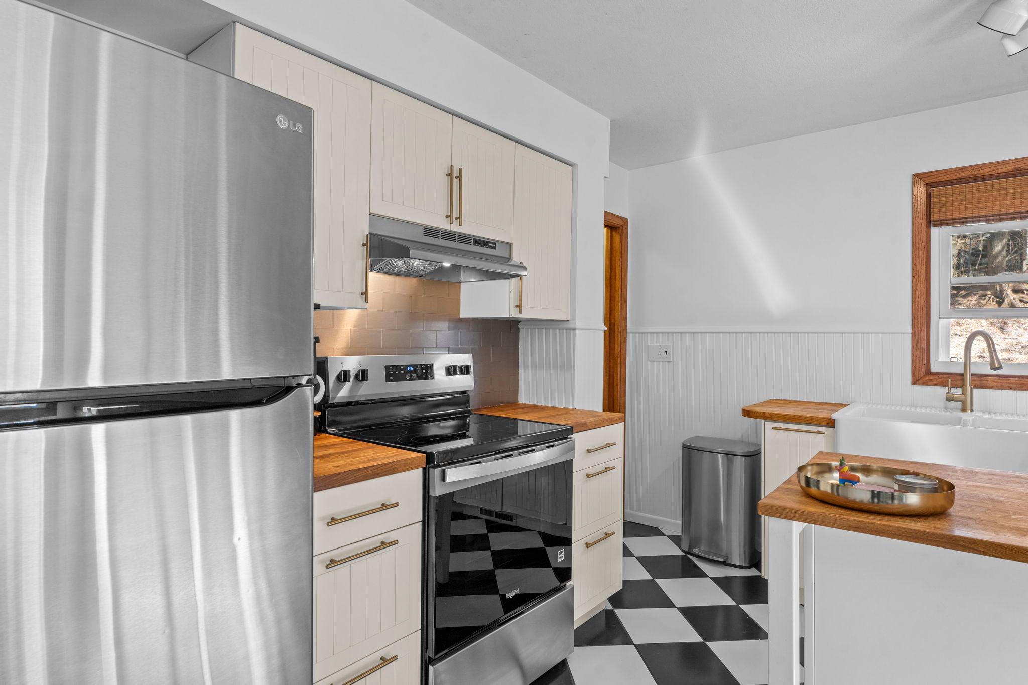 2951 Taylor Street NE