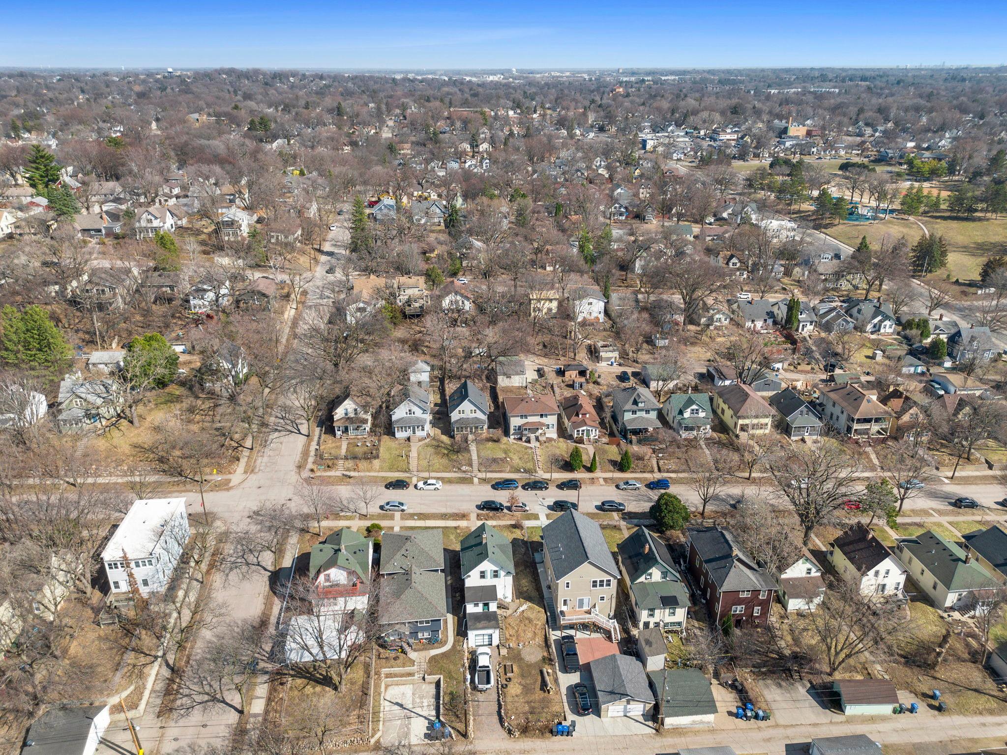 2951 Taylor Street NE