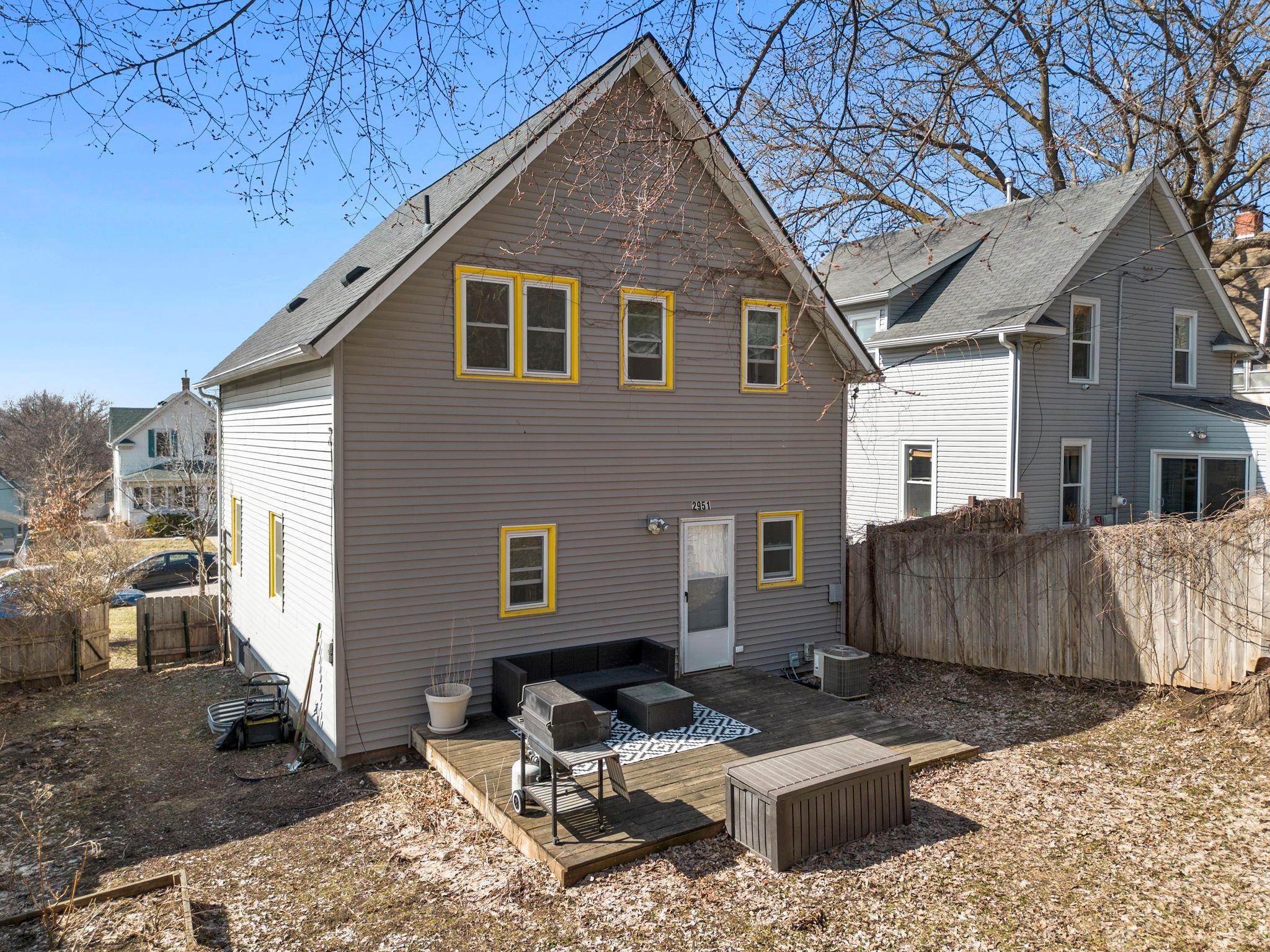 2951 Taylor Street NE