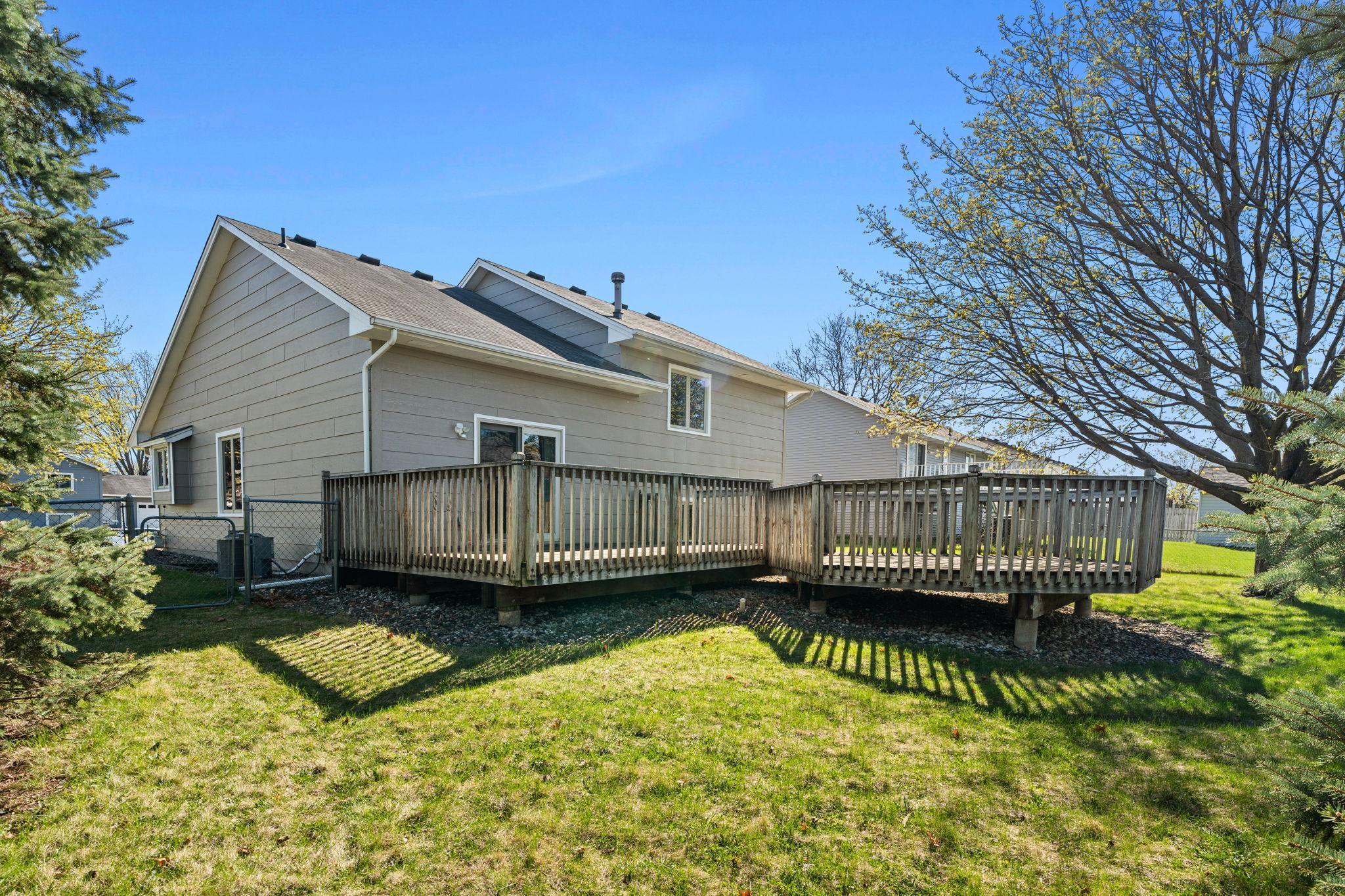 7055 Upper 157th Street W
