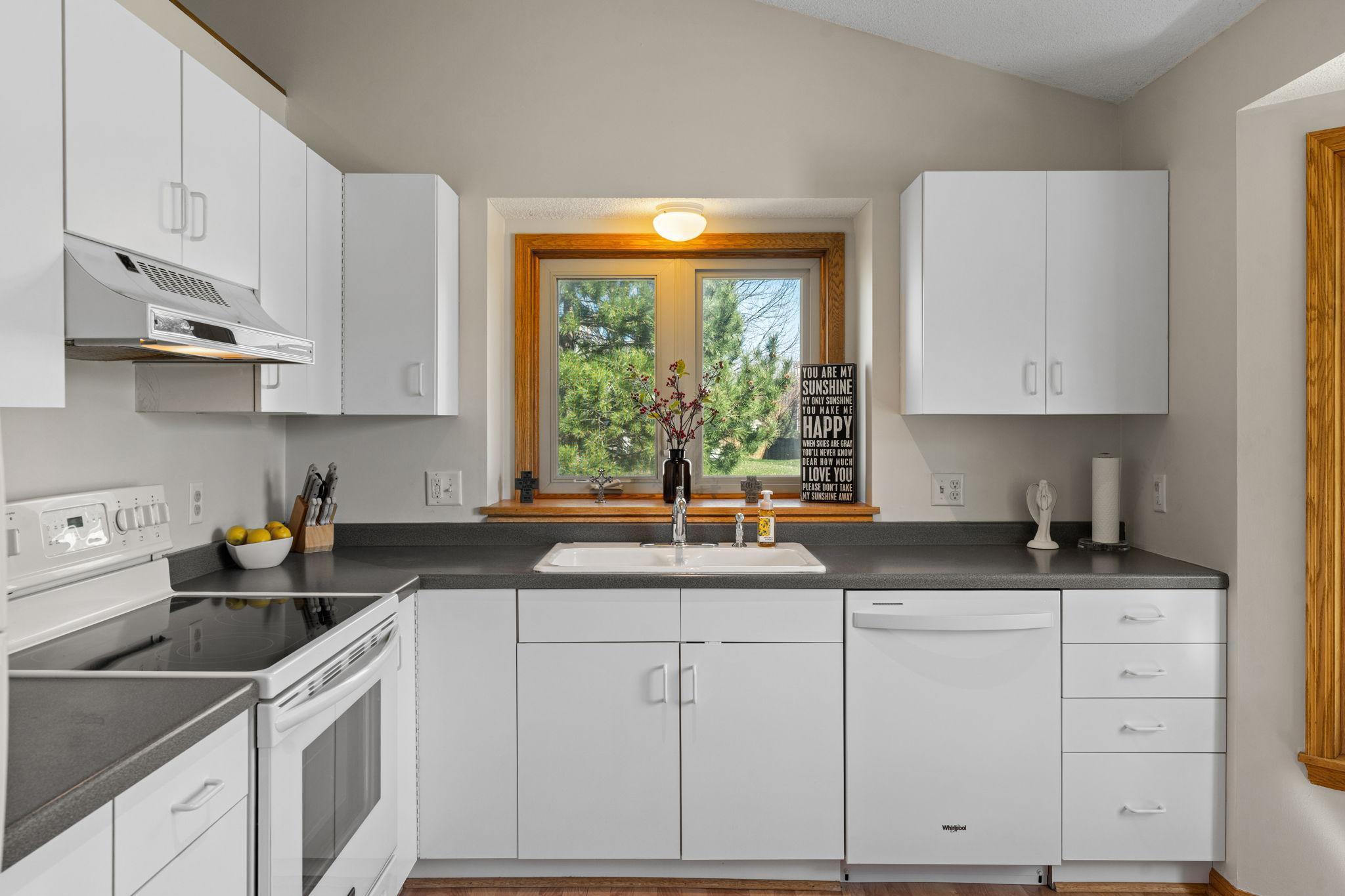 7055 Upper 157th Street W