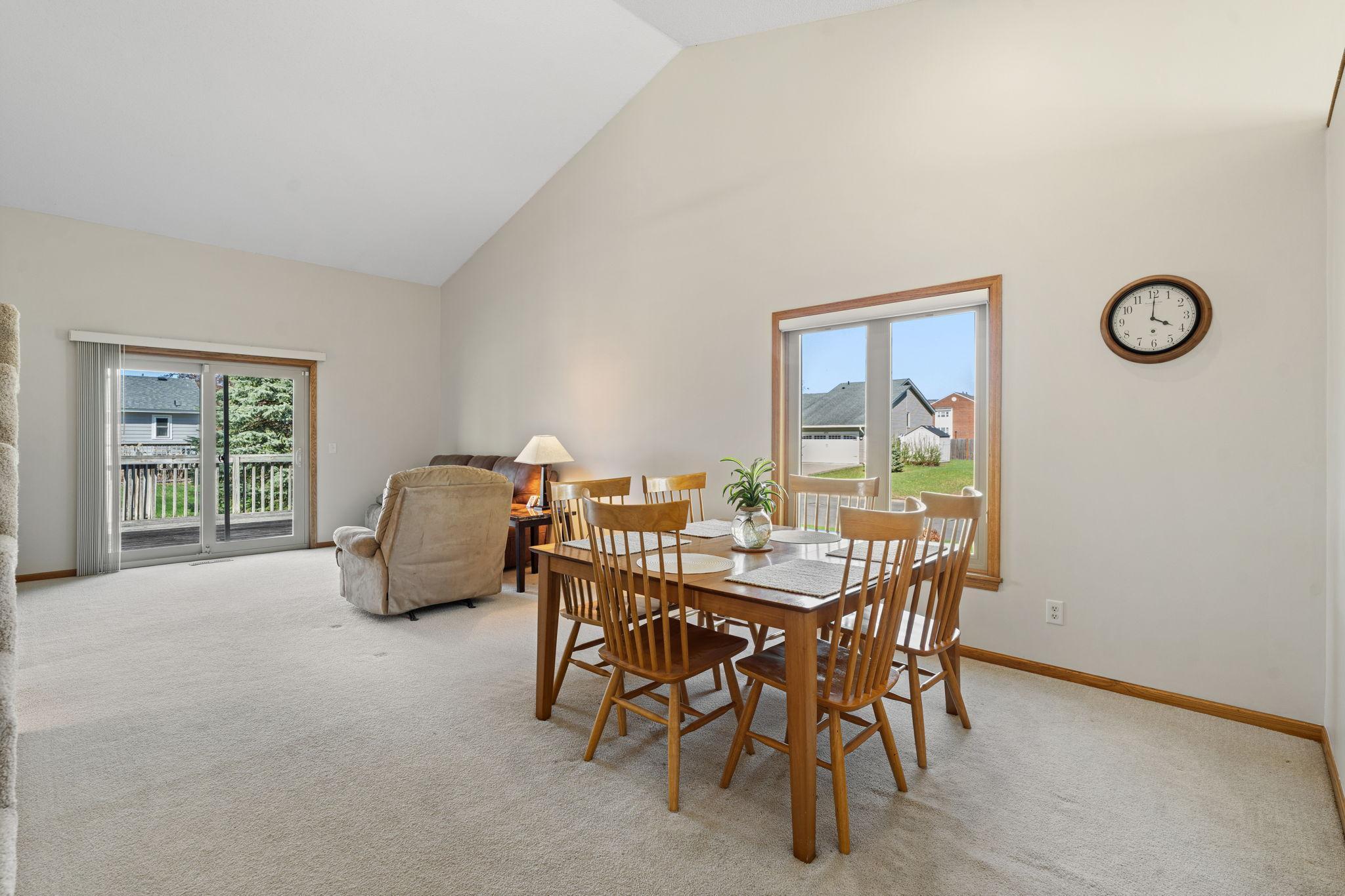 7055 Upper 157th Street W