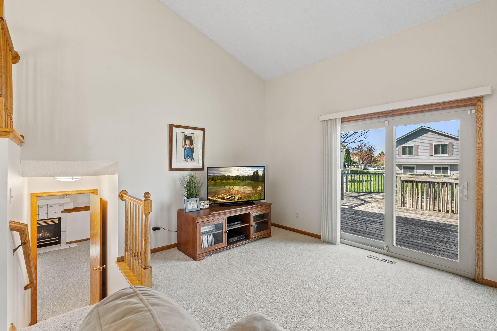 7055 Upper 157th Street W