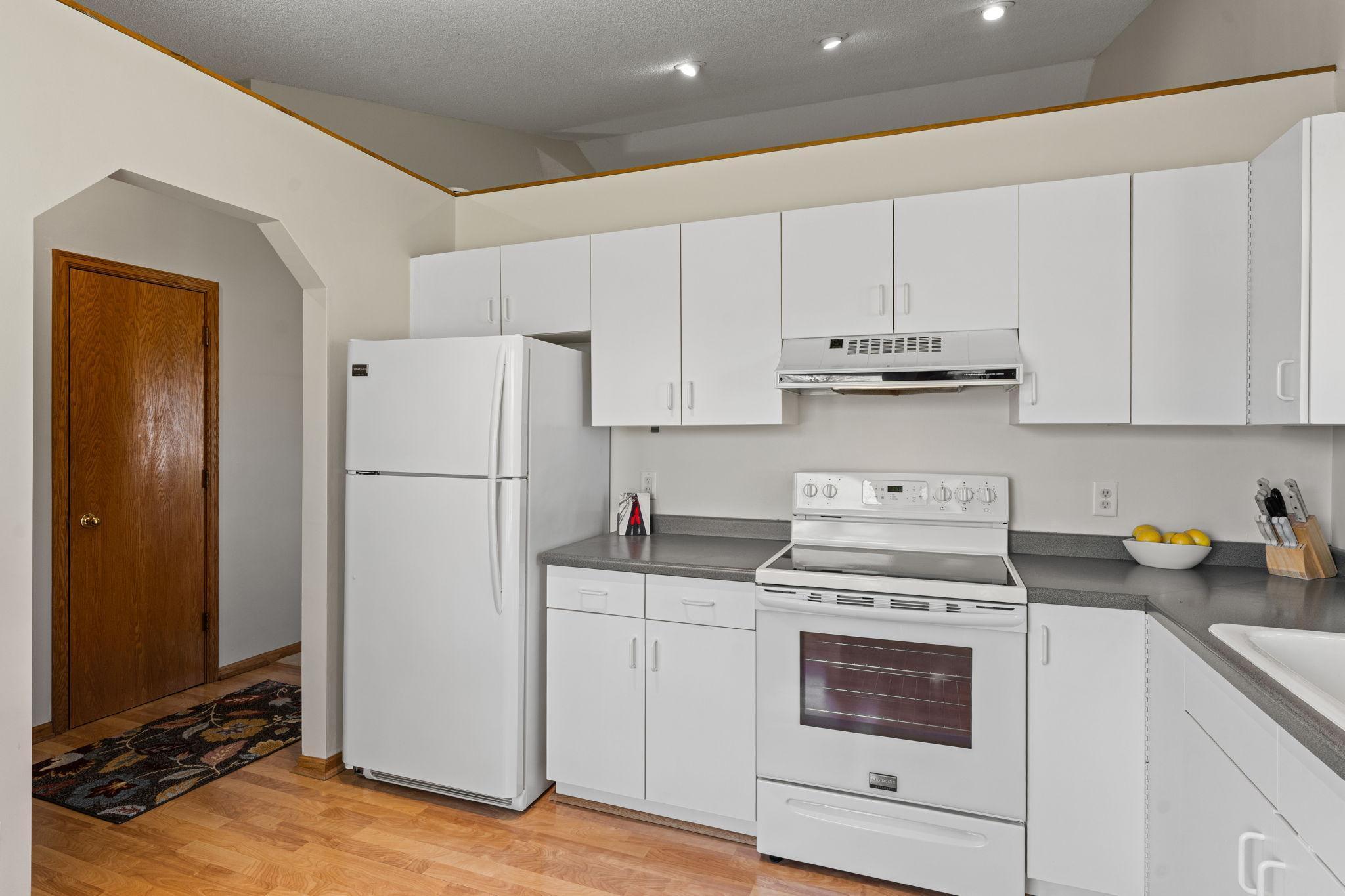 7055 Upper 157th Street W