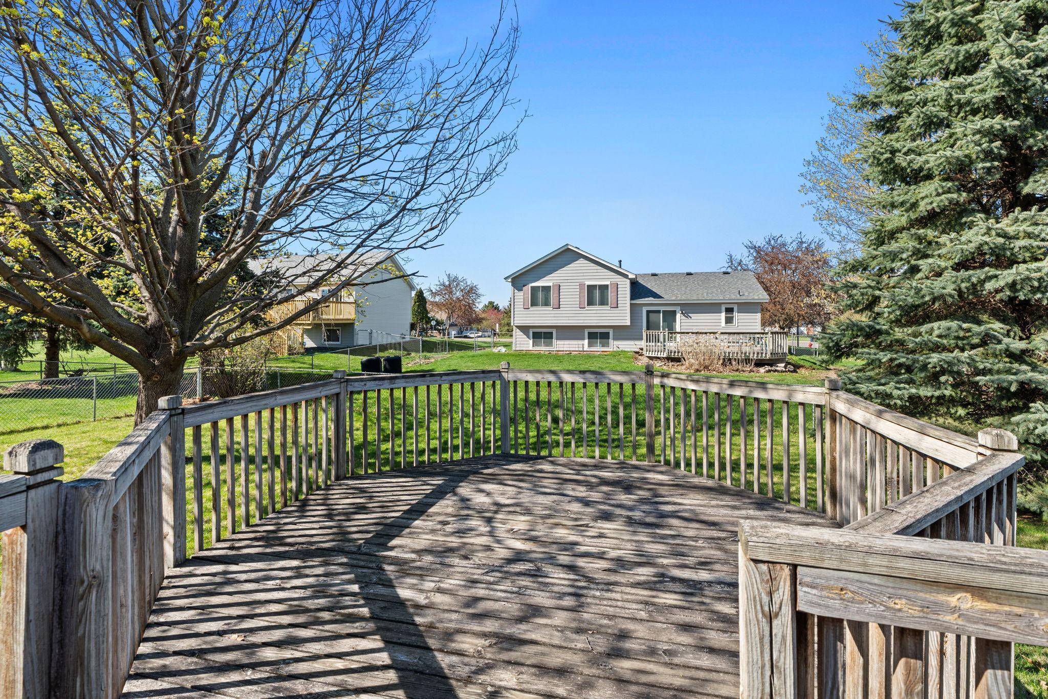 7055 Upper 157th Street W