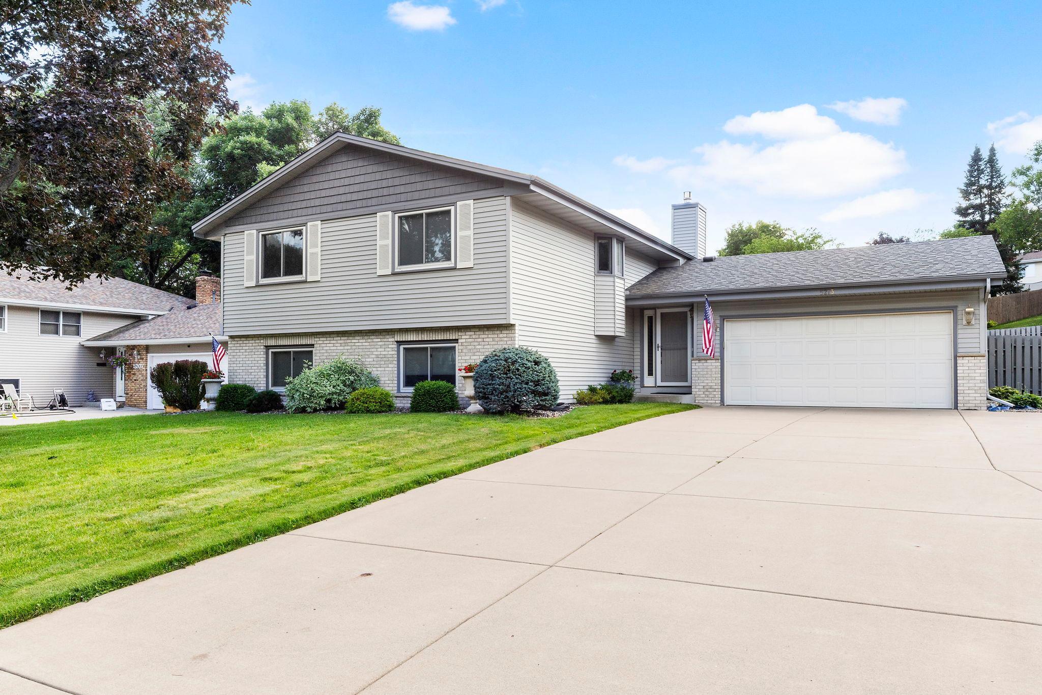5213 Overlook Drive