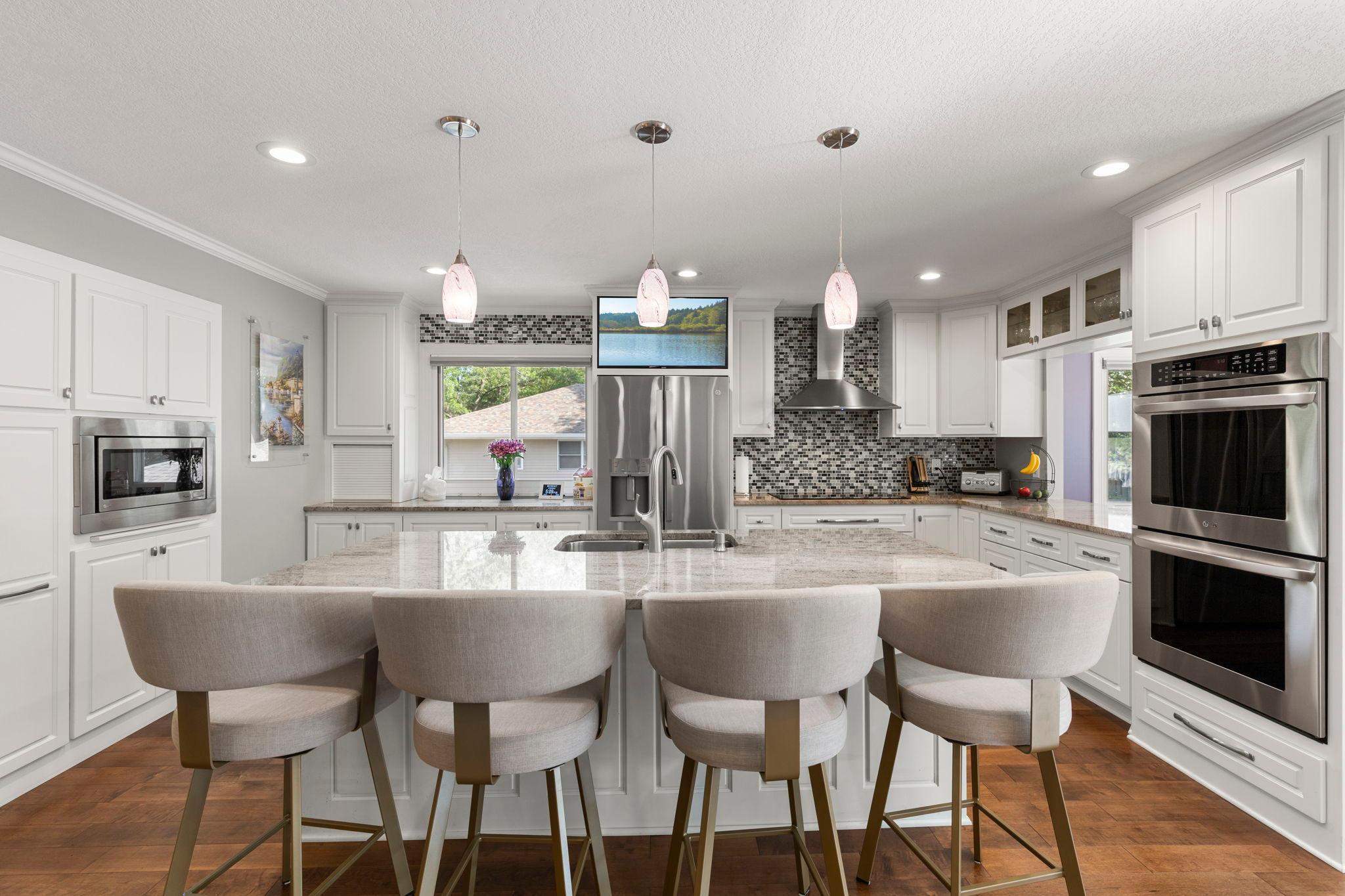 5213 Overlook Drive