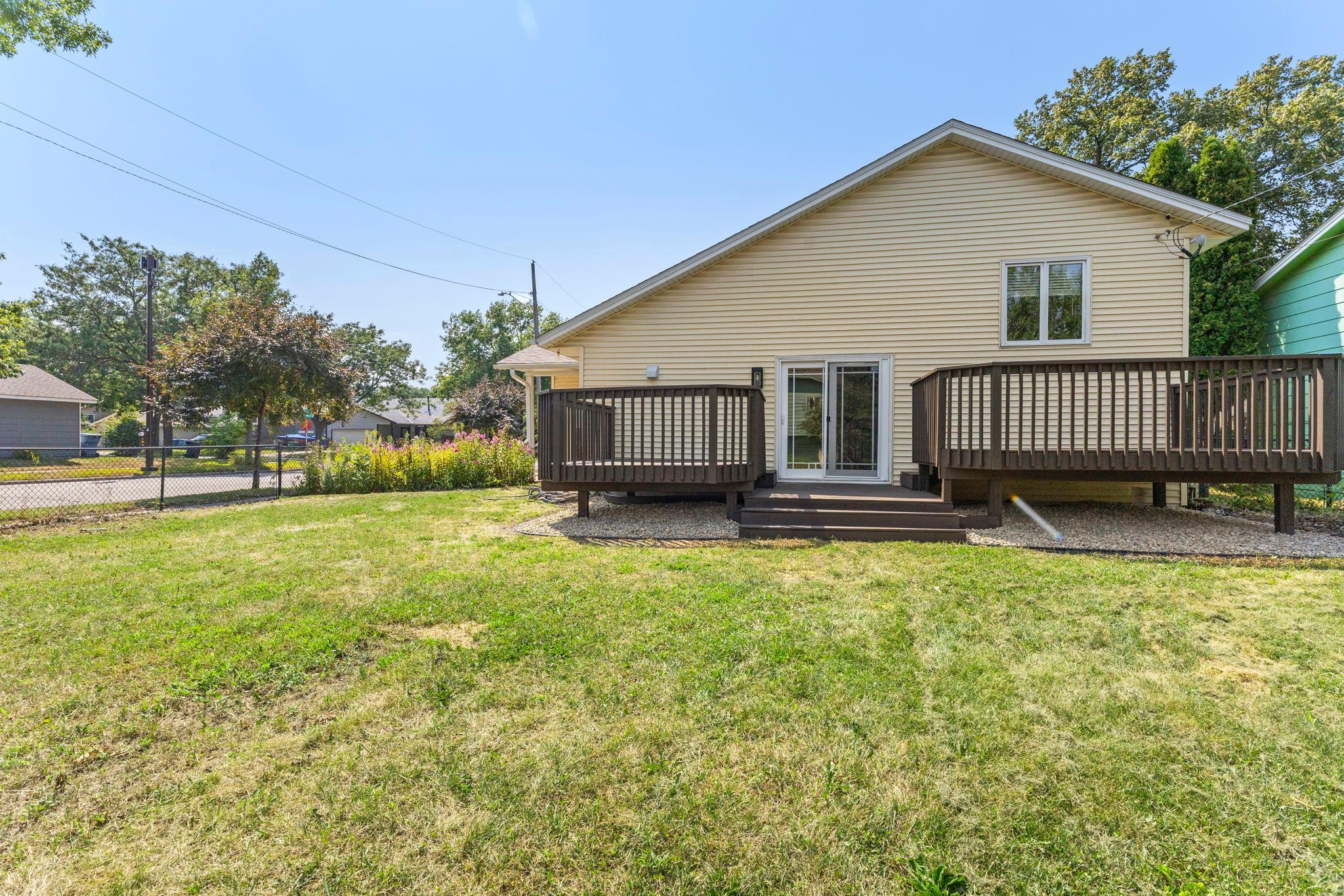 403 Pierce Street NE