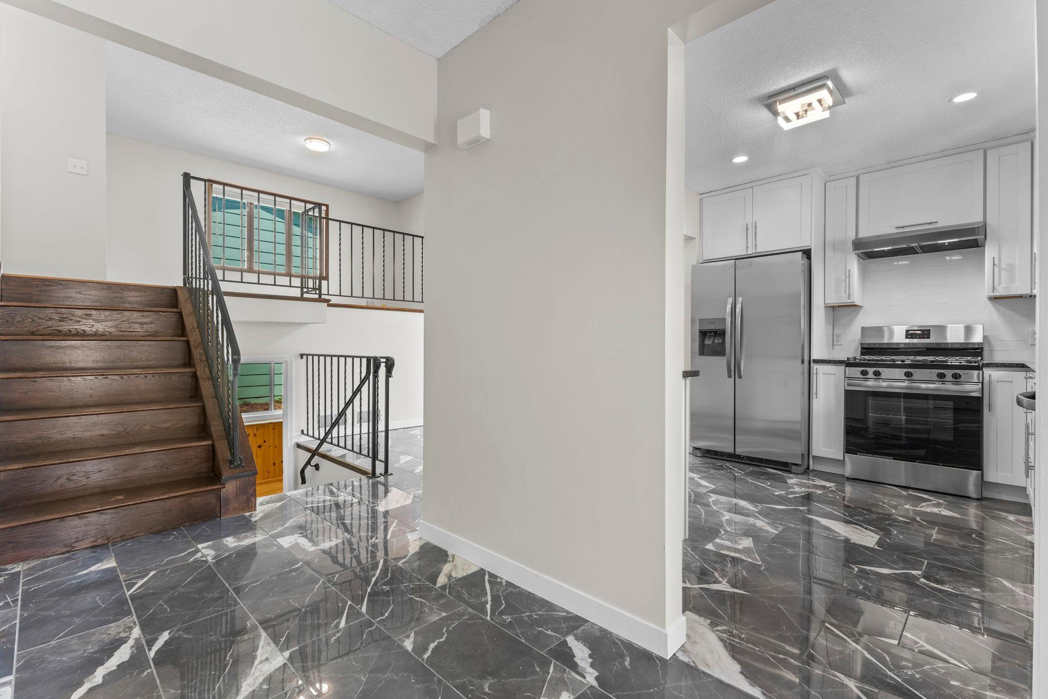 403 Pierce Street NE