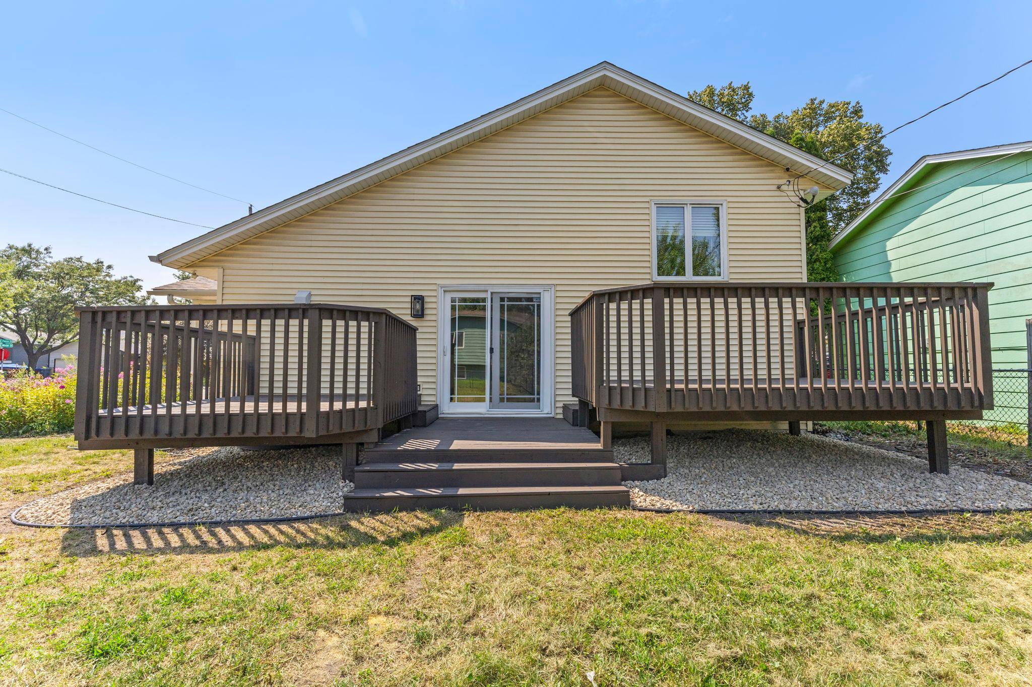 403 Pierce Street NE
