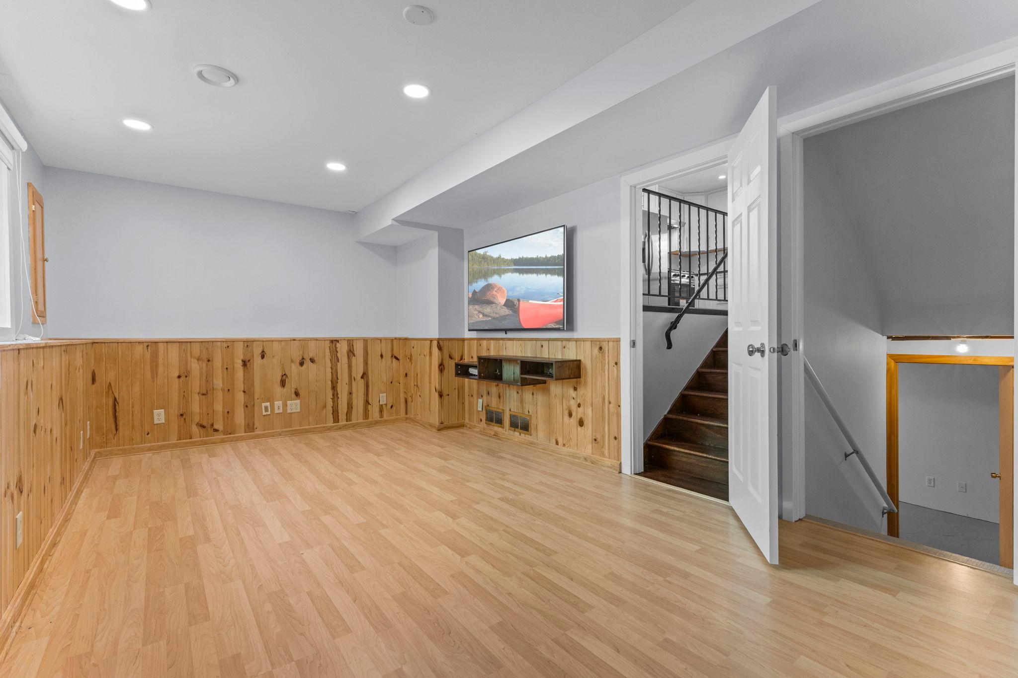 403 Pierce Street NE