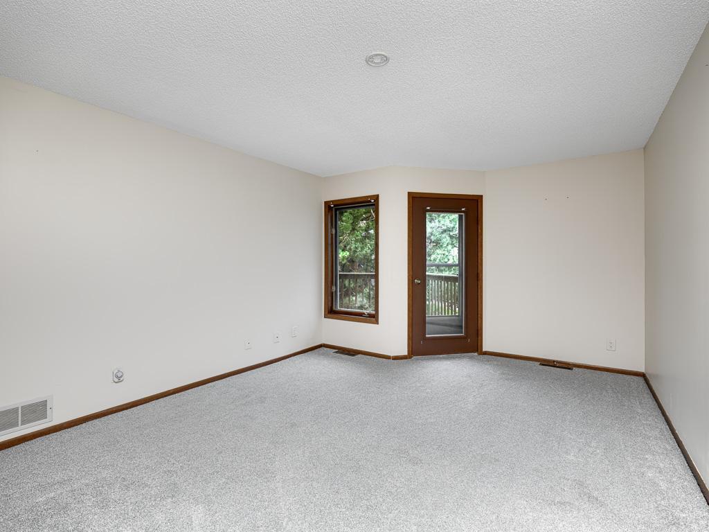 1381 Spencer Road W