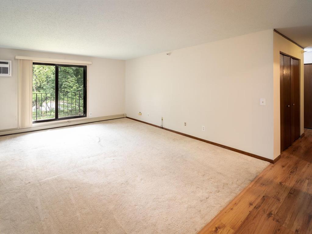 5643 Green Circle Drive Unit: 207