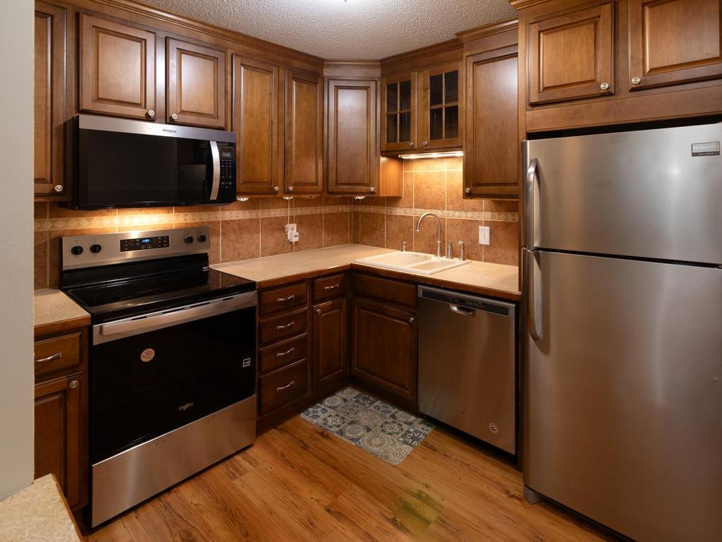 5643 Green Circle Drive Unit: 207