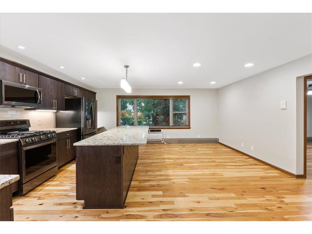 401 Ridgewood Avenue Unit: 104