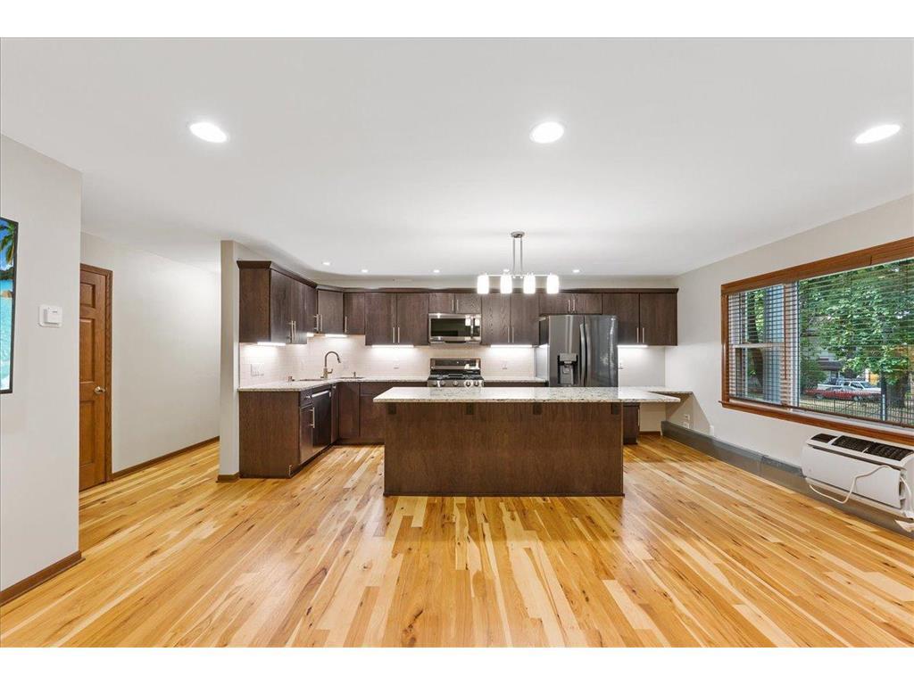 401 Ridgewood Avenue Unit: 104