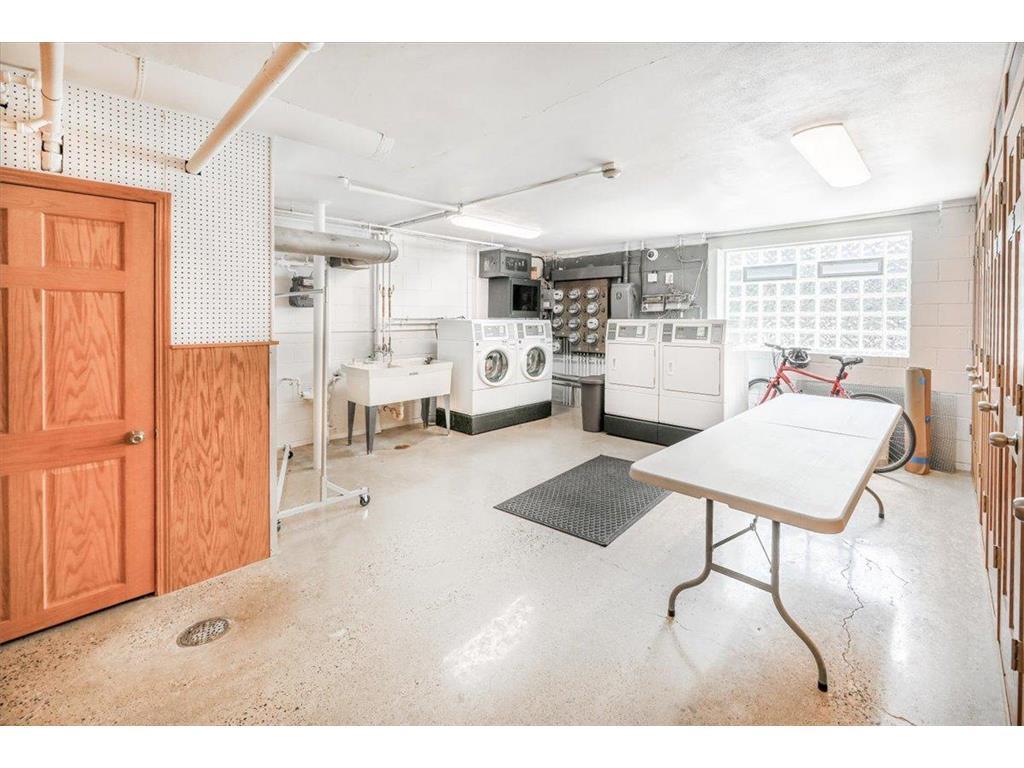 401 Ridgewood Avenue Unit: 104