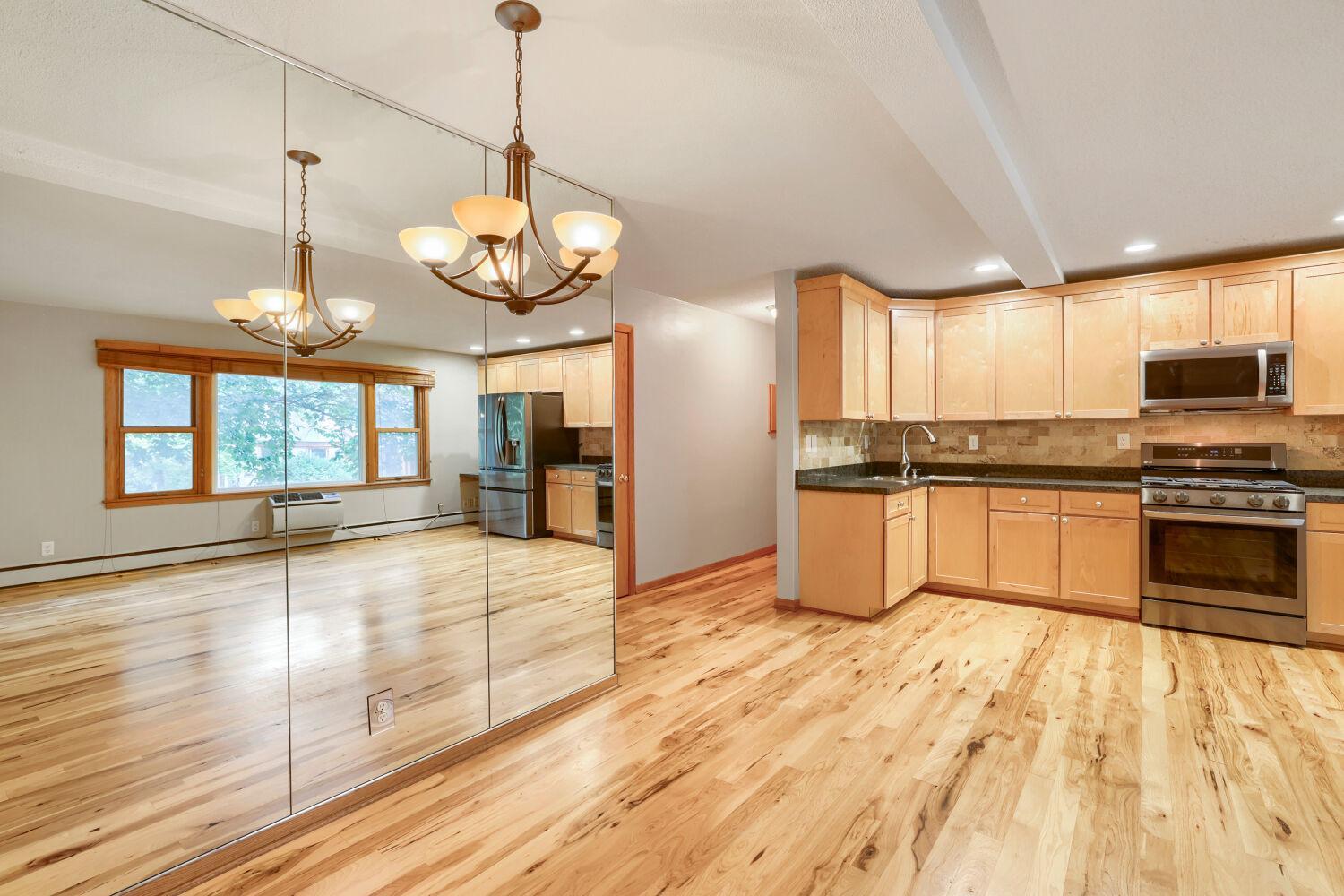 415 Ridgewood Avenue Unit: 101