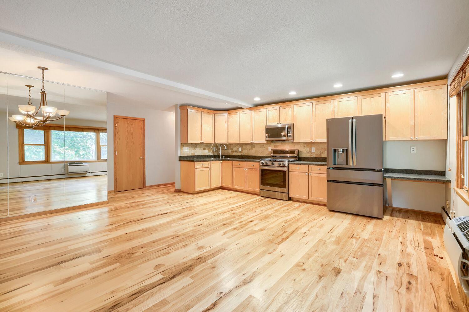 415 Ridgewood Avenue Unit: 101