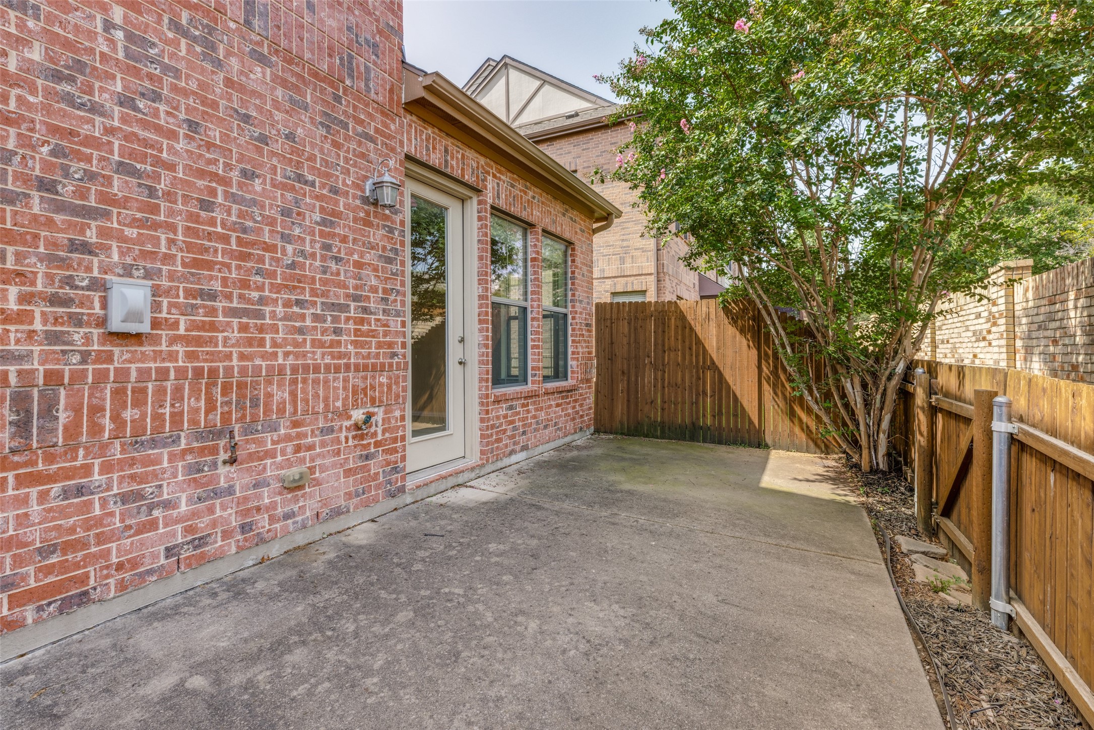 830 Apple Hill Drive