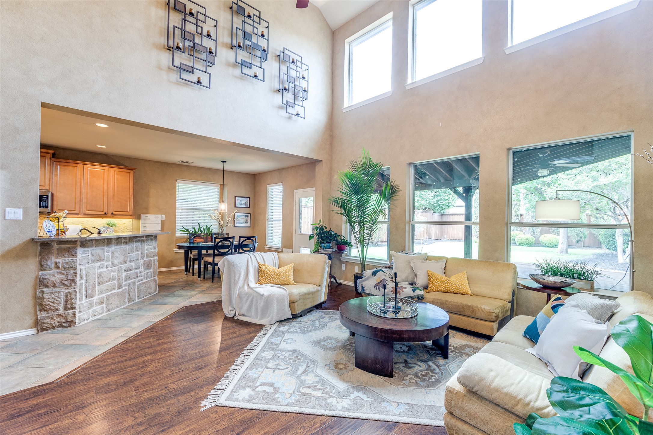 12744 Concho Drive