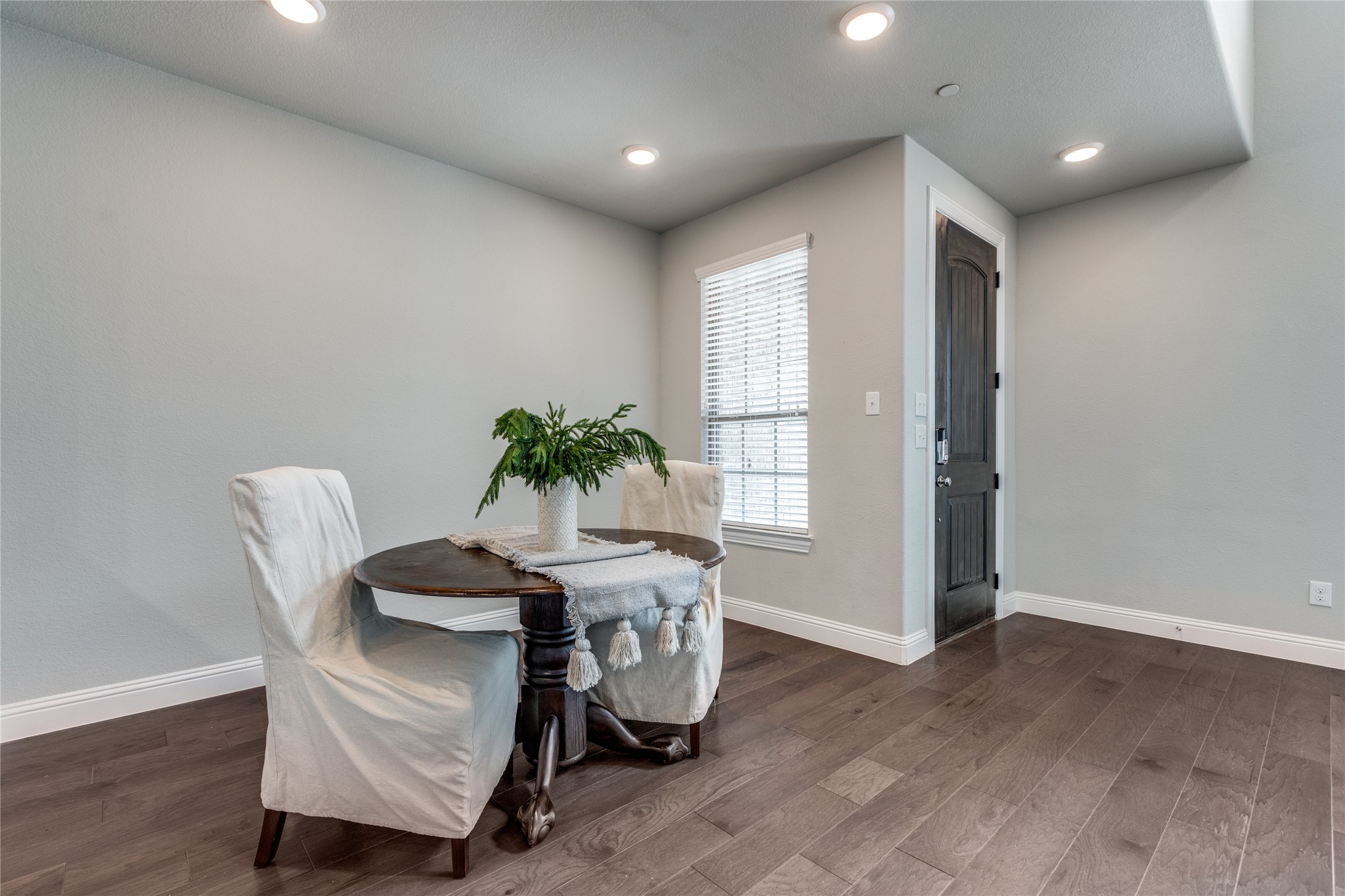 4616 Piedras Lanzar Drive